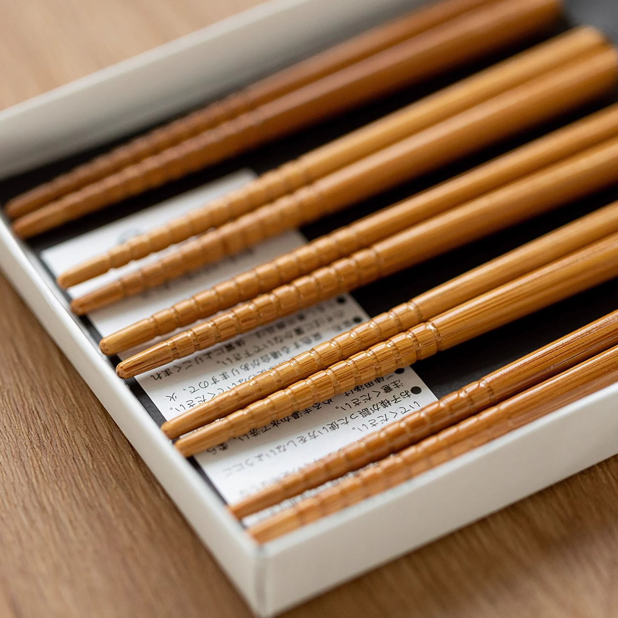 Baguettes en bois naturel Tanaka