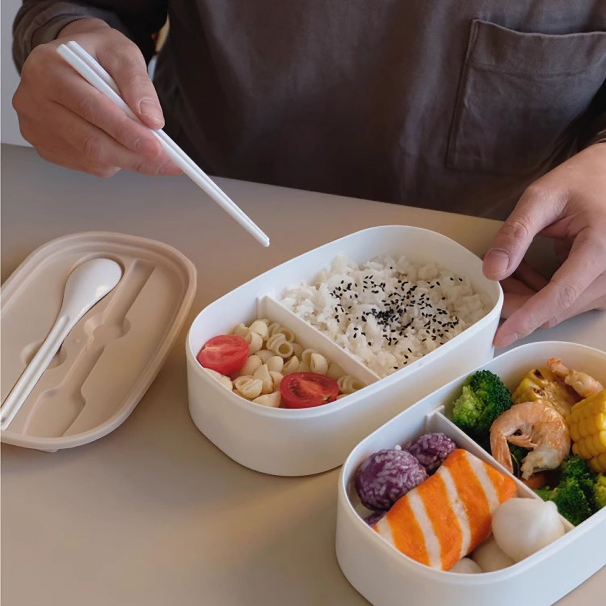 Boîte à bento minimaliste avec couvercle en bois