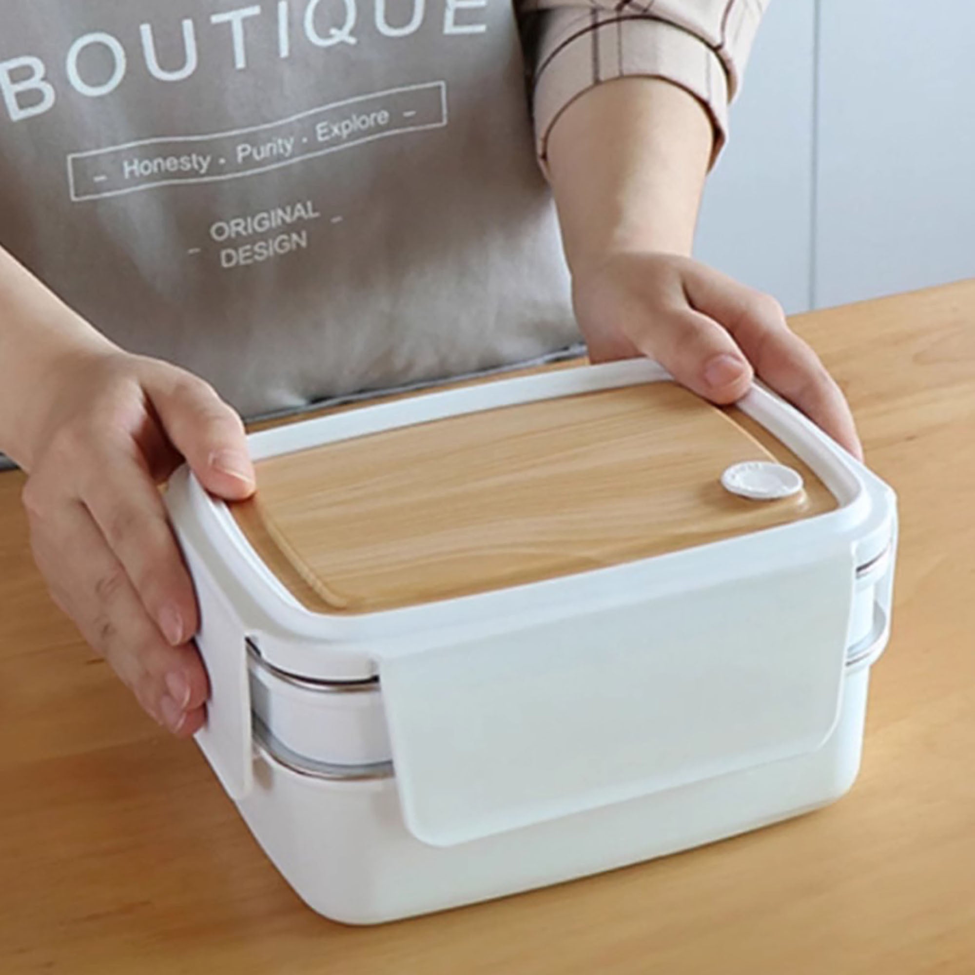 Boîte à bento minimaliste avec intérieur en acier inoxydable