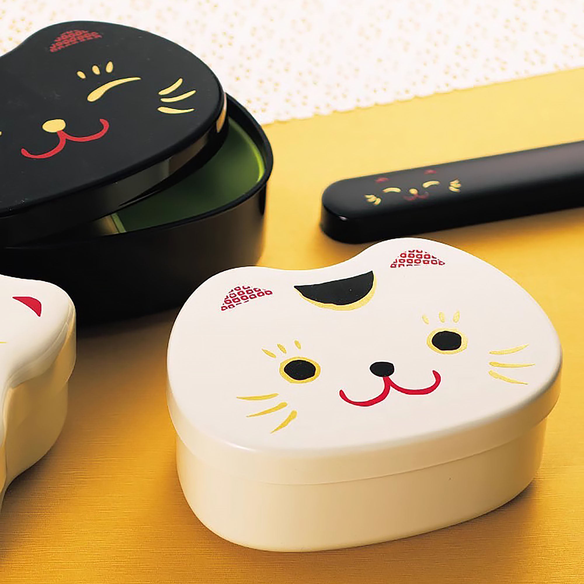 Boîte à bento Maneki-Neko par Hakoya