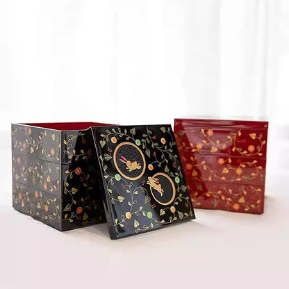 Boîte de rangement japonaise en laque Yamanaka à trois niveaux motif lapin