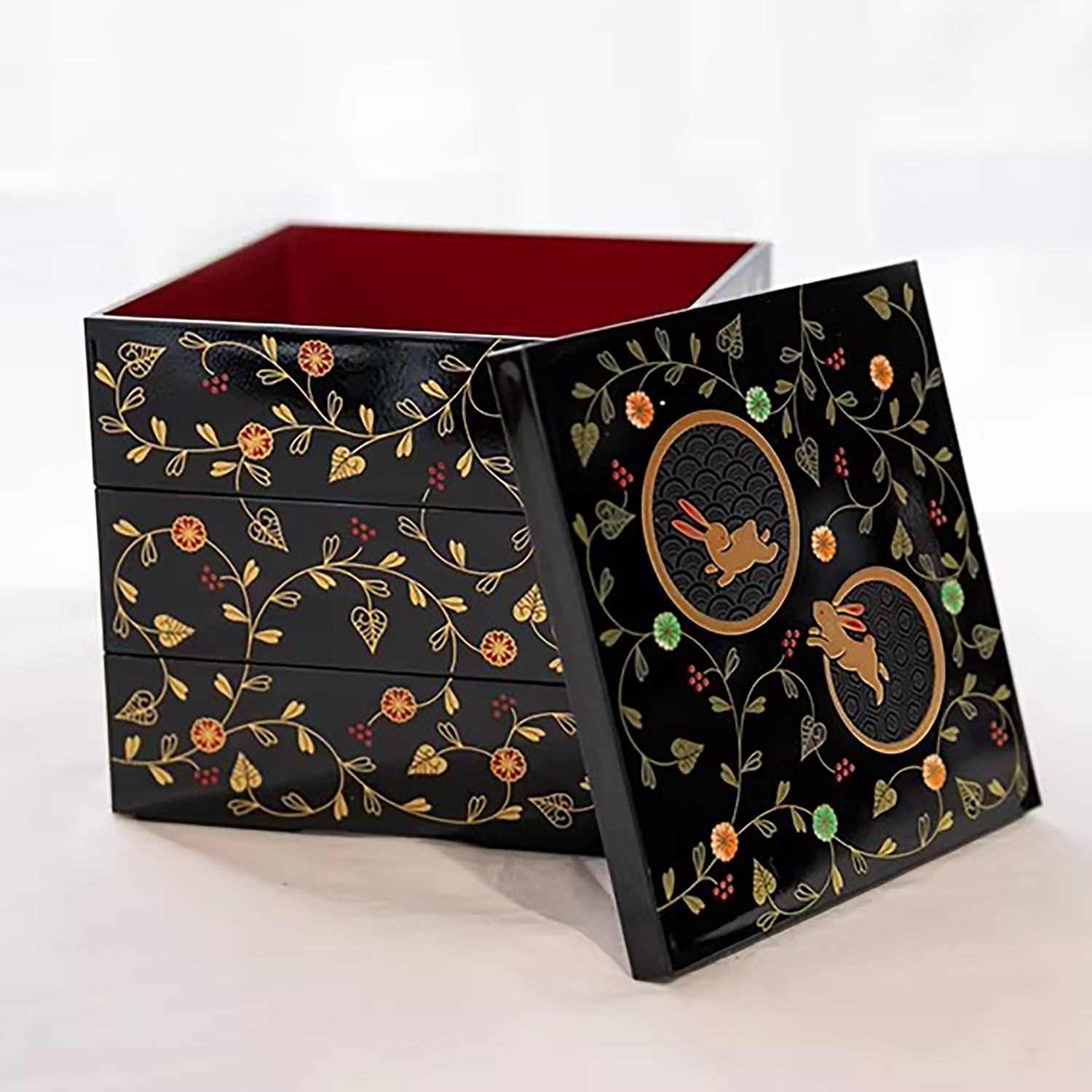 Boîte de rangement japonaise en laque Yamanaka à trois niveaux motif lapin