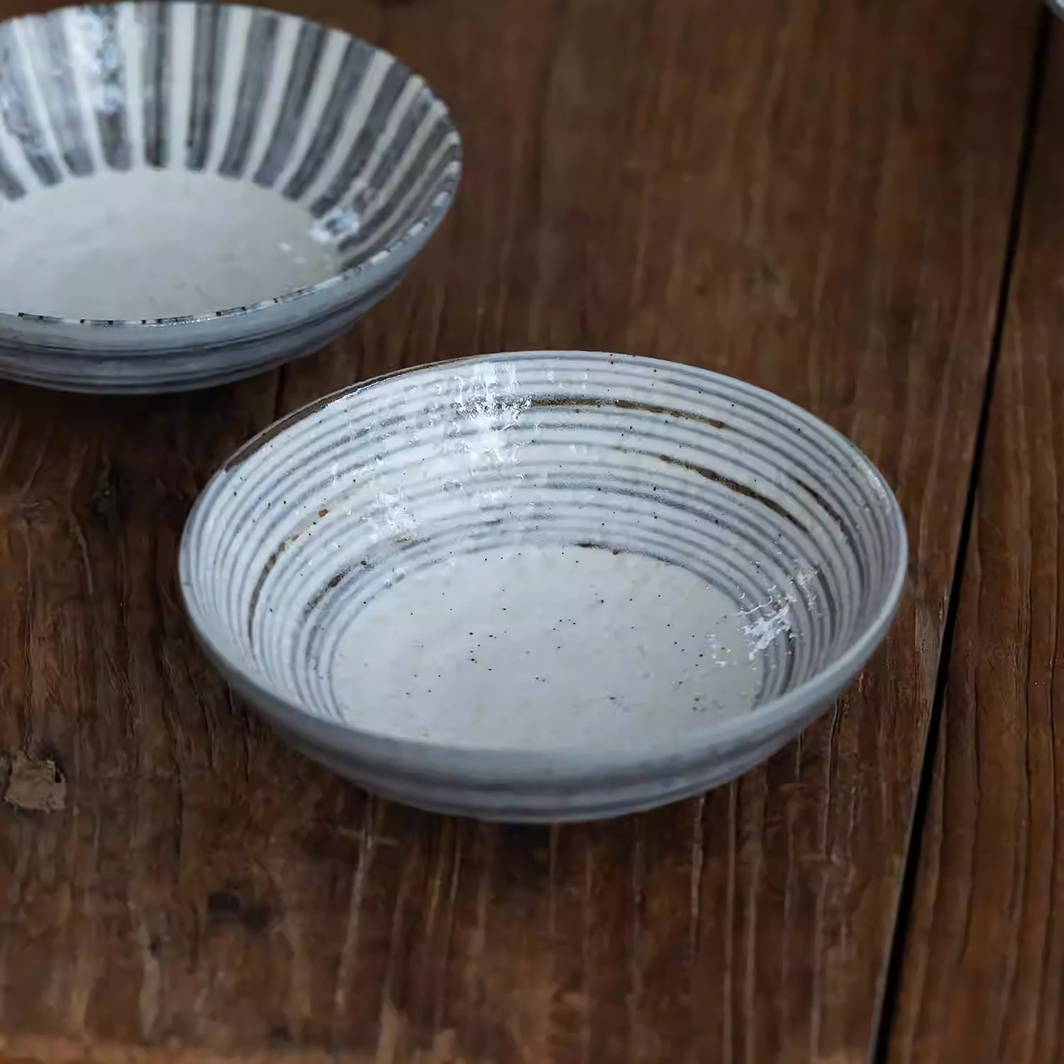 Bol en céramique minimaliste de Minoyaki