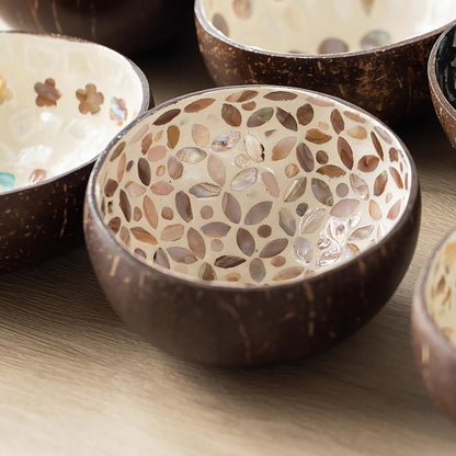 Bol artisanal en noix de coco et nacre