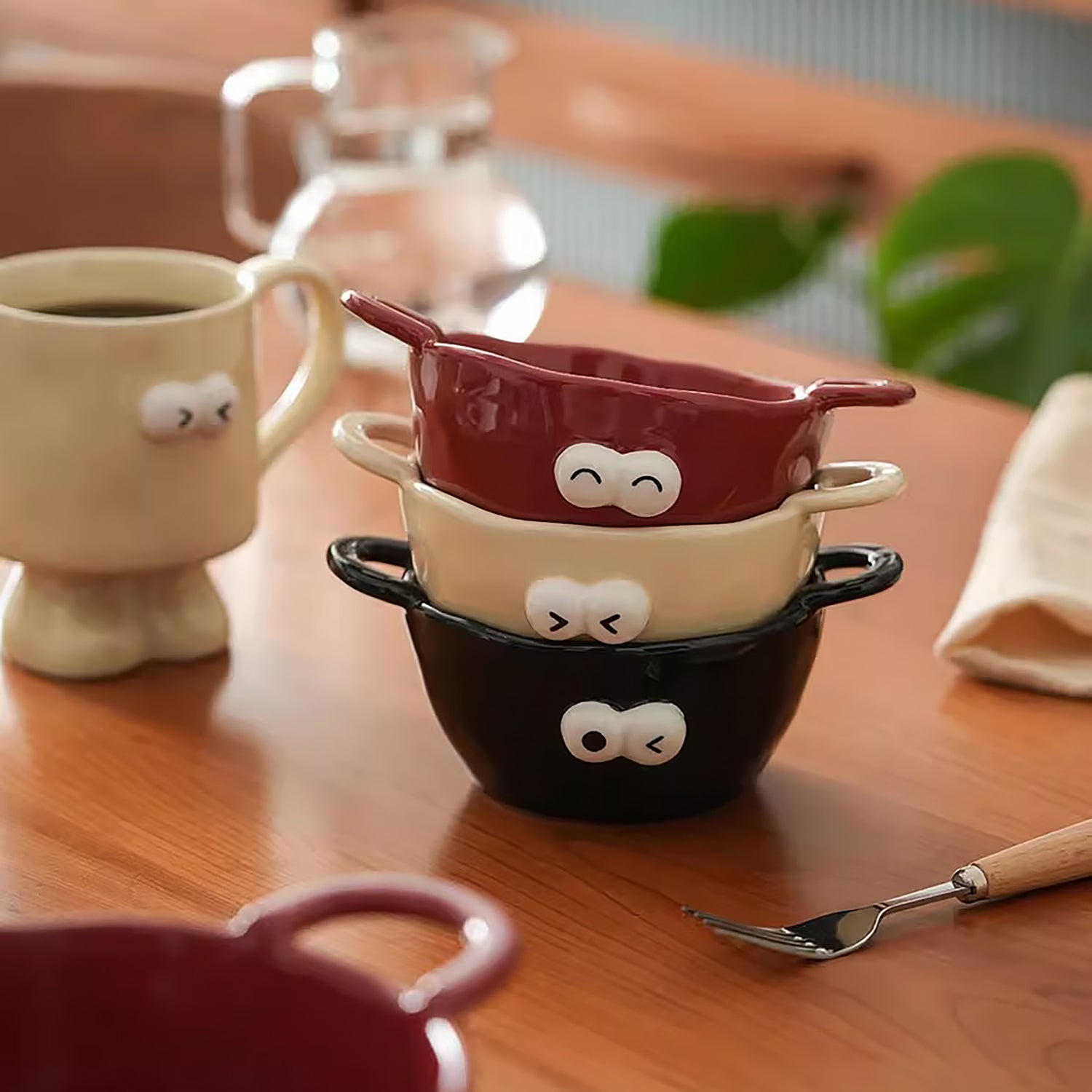 Bol en céramique à deux anses motif emoji yeux ronds