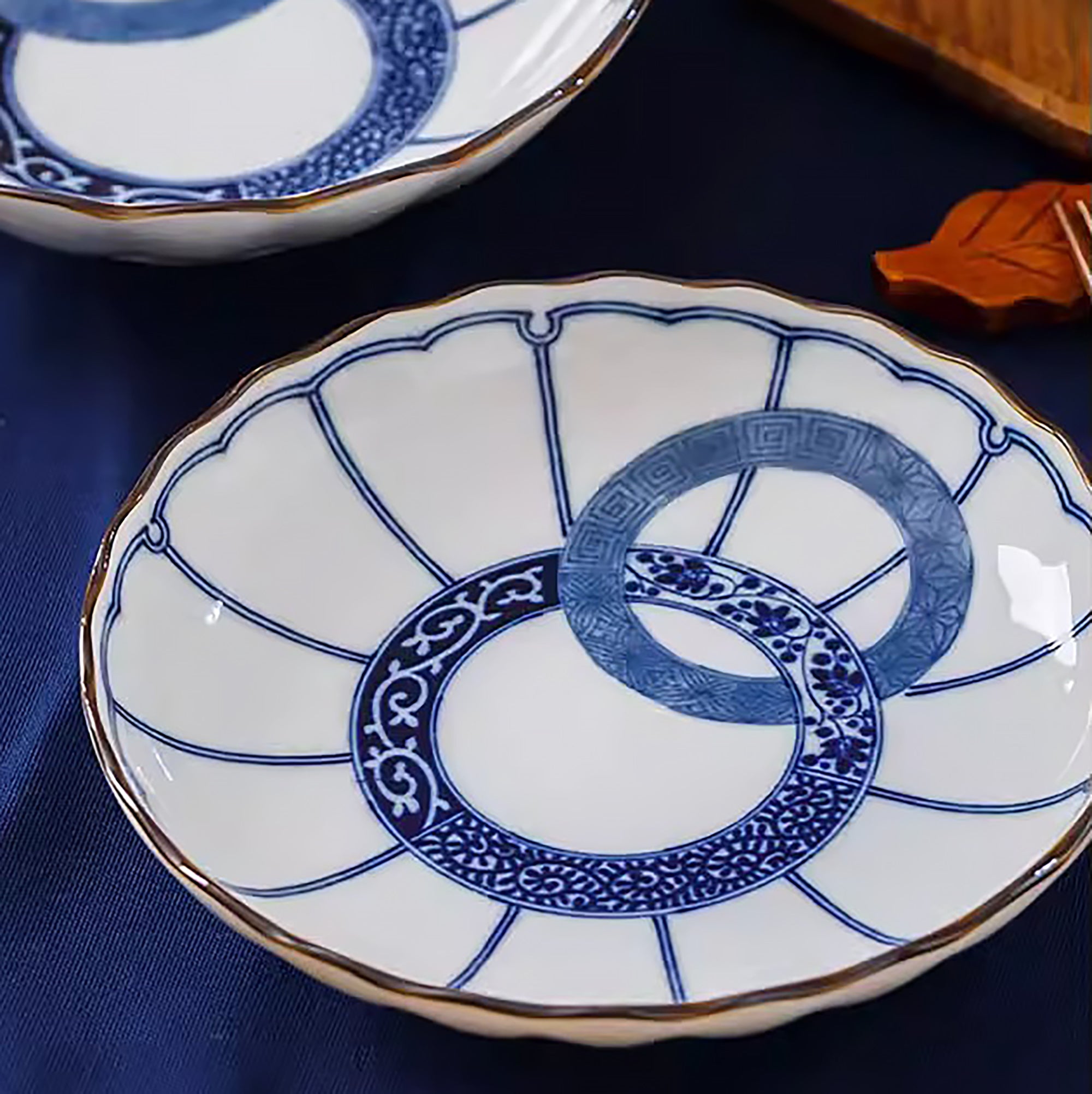 Vaisselle Minoyaki motif double anneau bleu et blanc