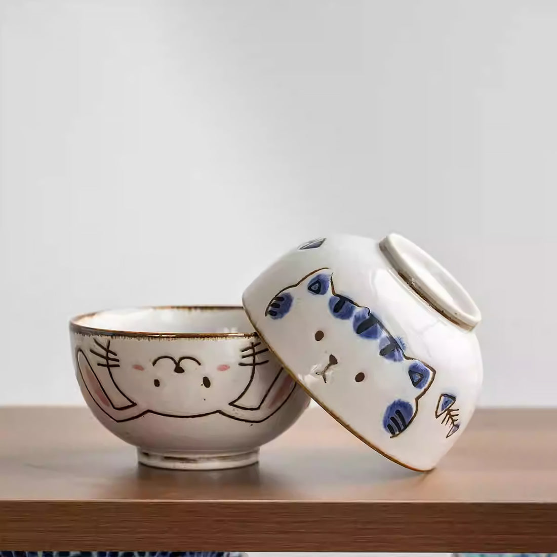 Vaisselle Mino-yaki avec mignon motif chat et lapin