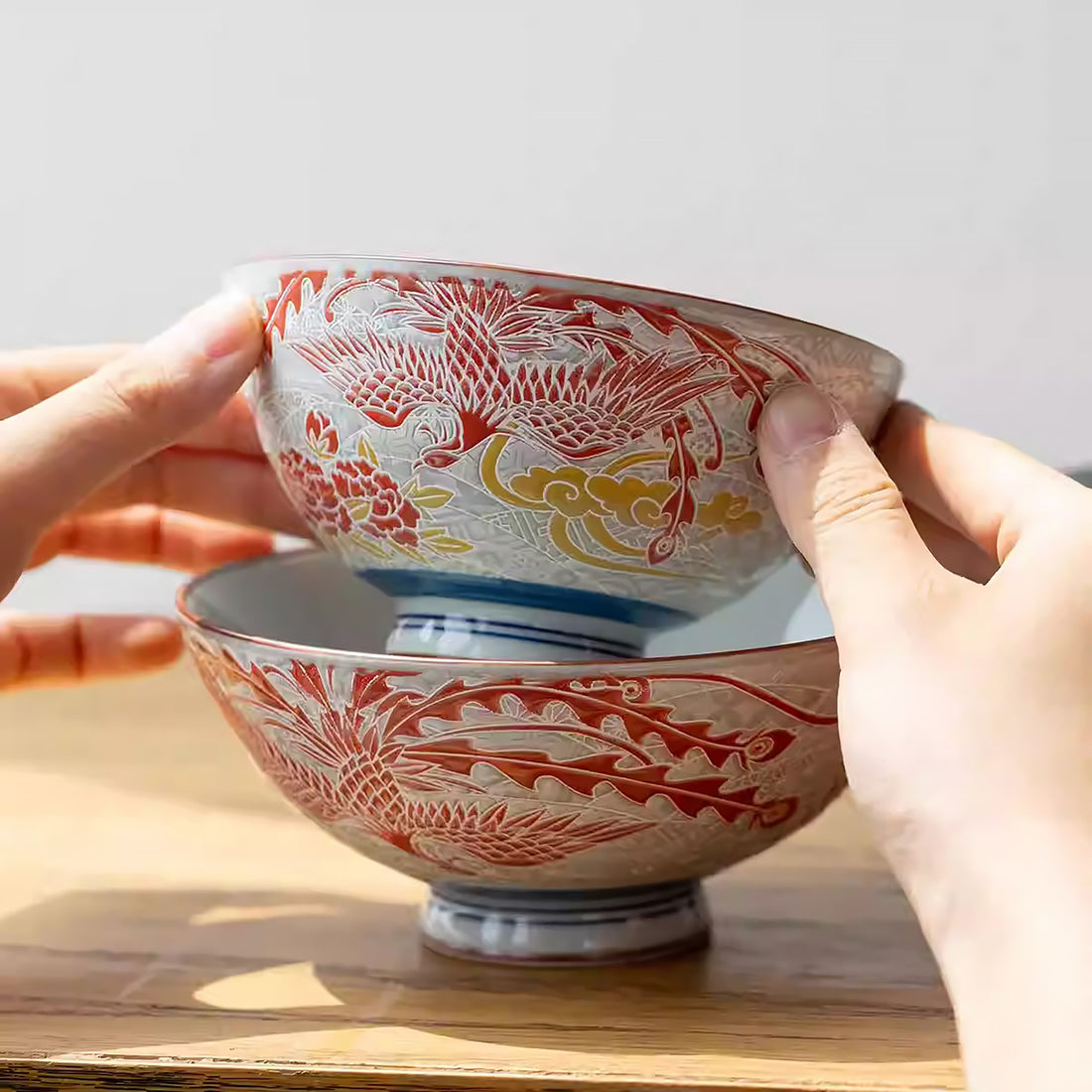 Bol Mino-yaki avec motif bonheur en relief