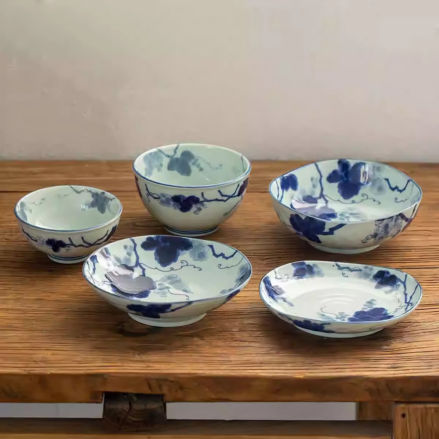 Vaisselle Minoyaki à motif bleu indigo “Kasuri”