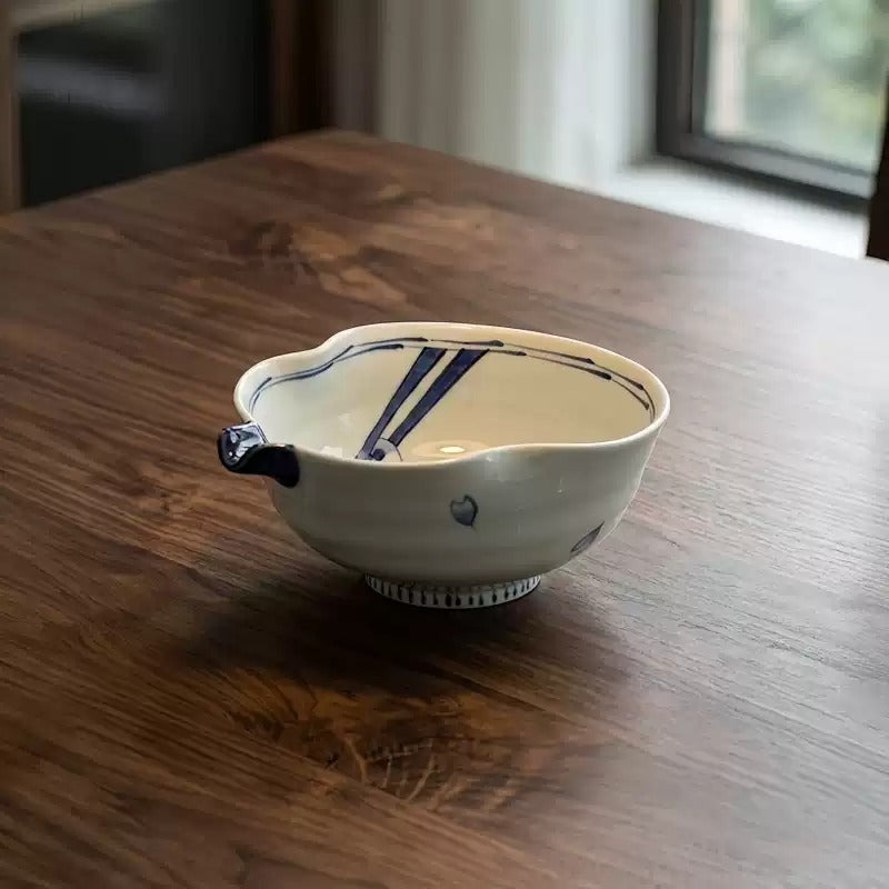 Bol à soupe Arita-yaki en forme de gourde décor sakura bleu