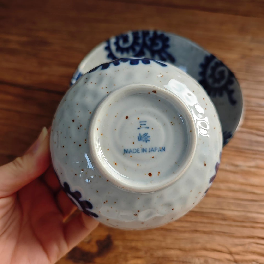 Bol Minoyaki motif Tako Karakusa