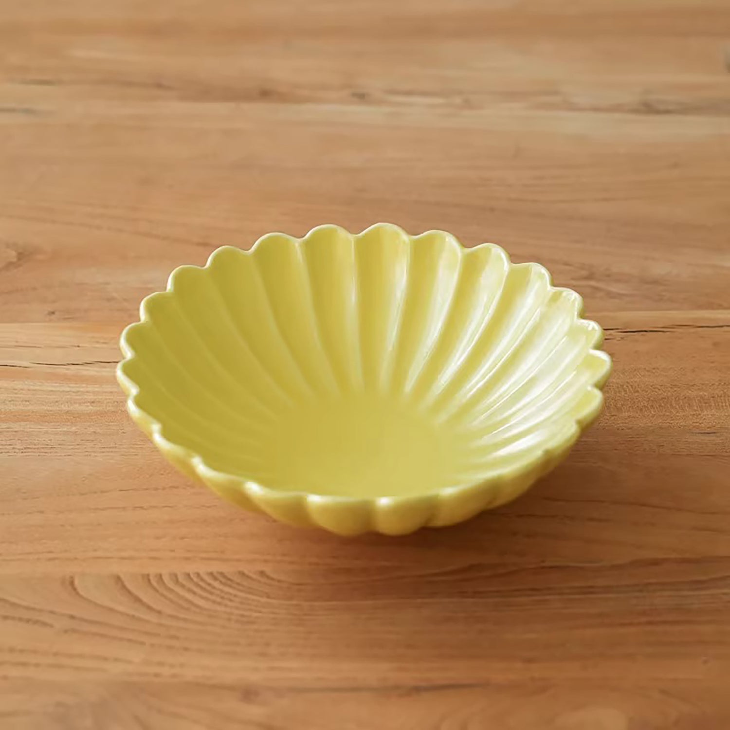 Assiette Mino-yaki forme chrysanthème 