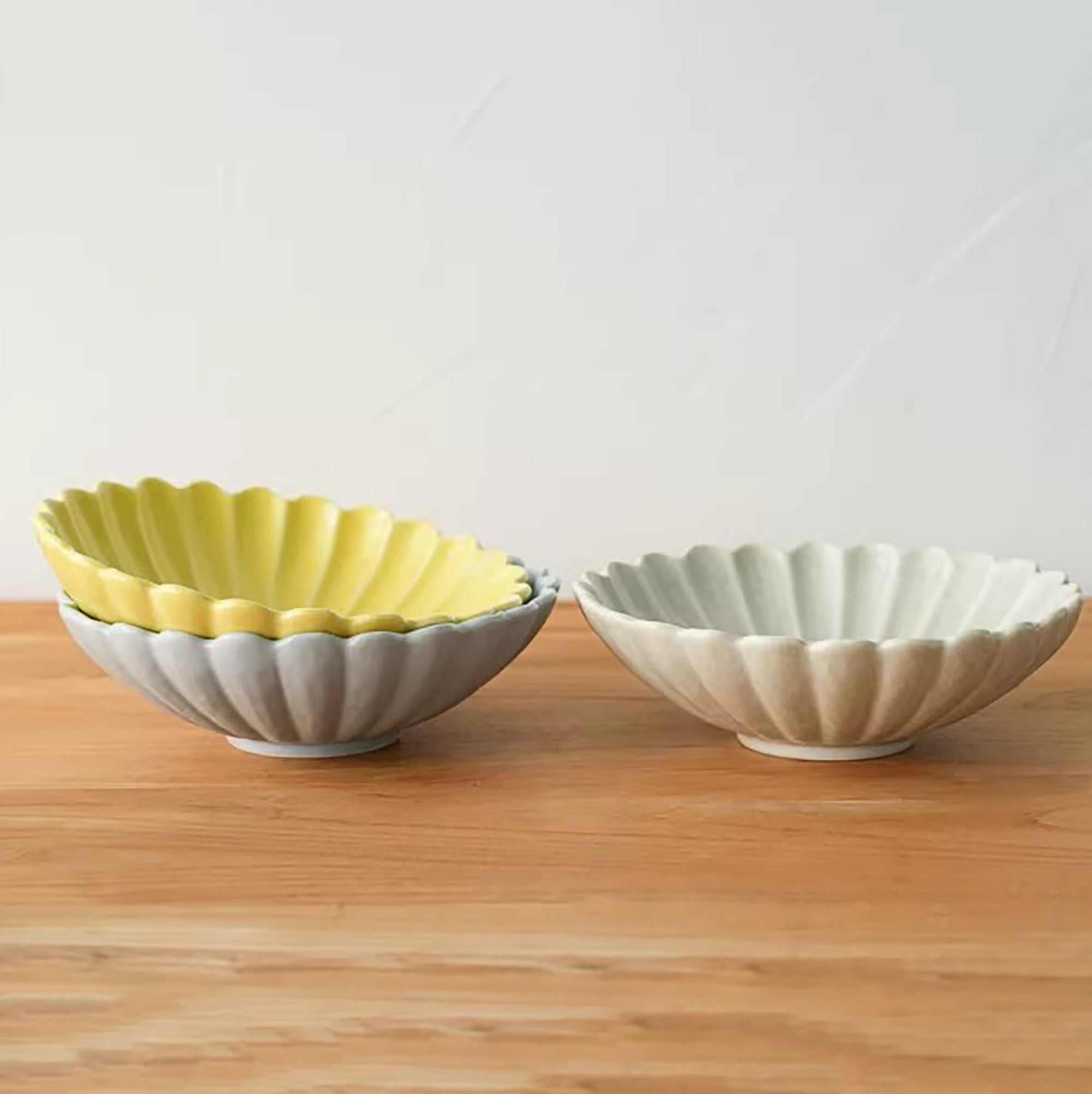 Assiette Mino-yaki forme chrysanthème 