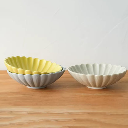 Assiette Mino-yaki forme chrysanthème 