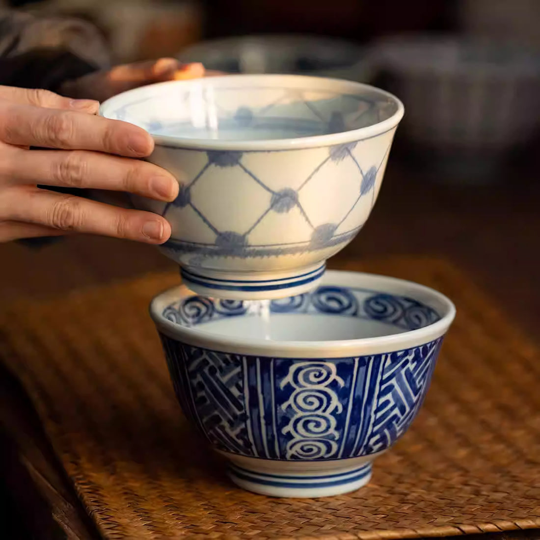 Bol Minoyaki bleu et blanc motif quadrillage