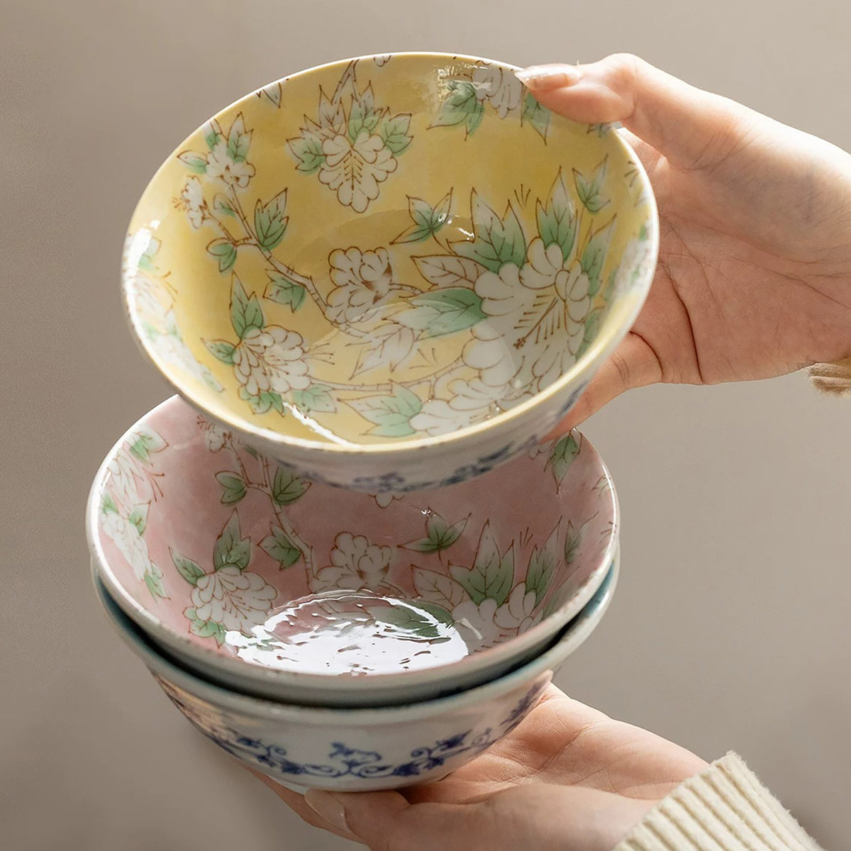Bol Mino-yaki à motifs de fleurs d&