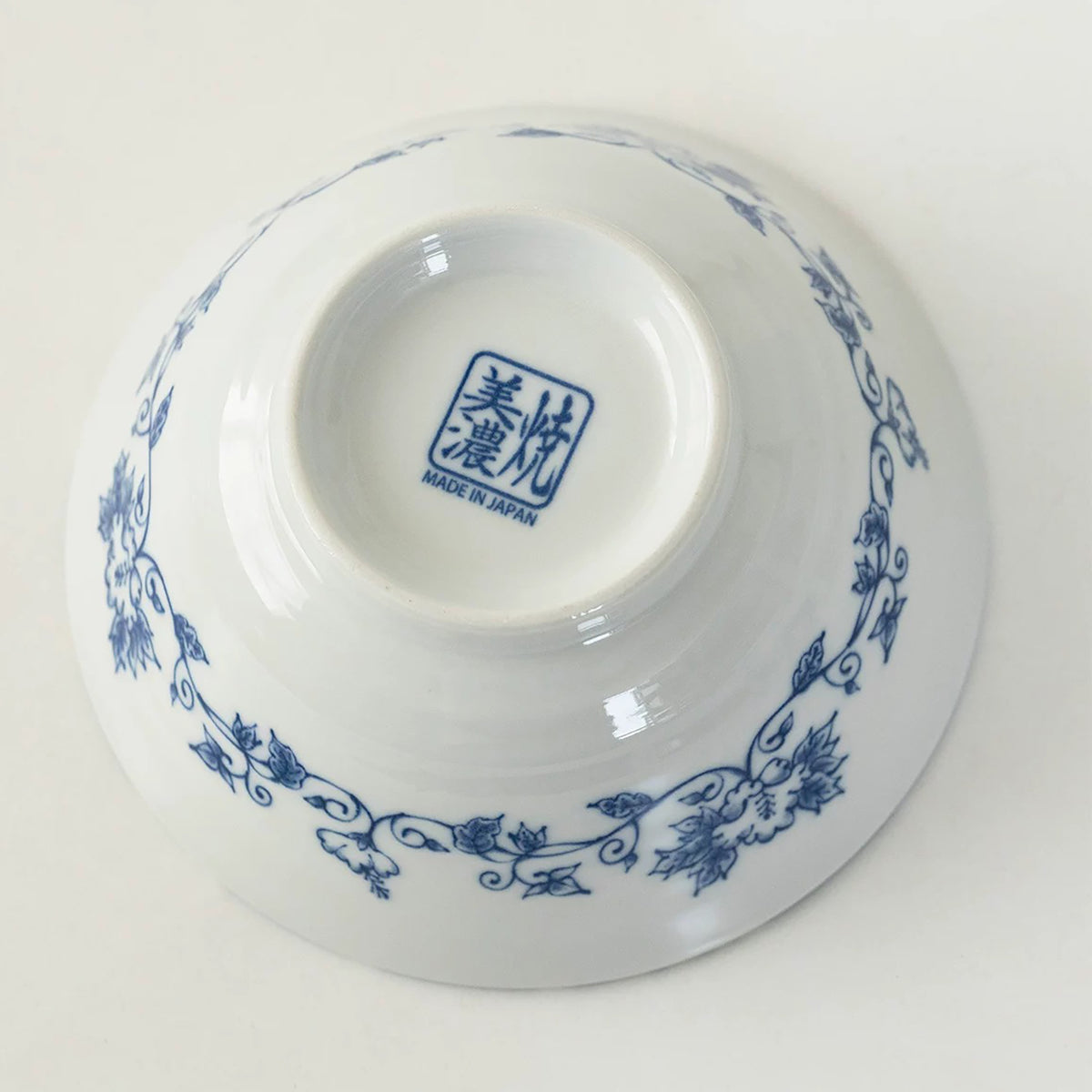 Bol Mino-yaki à motifs de fleurs d&