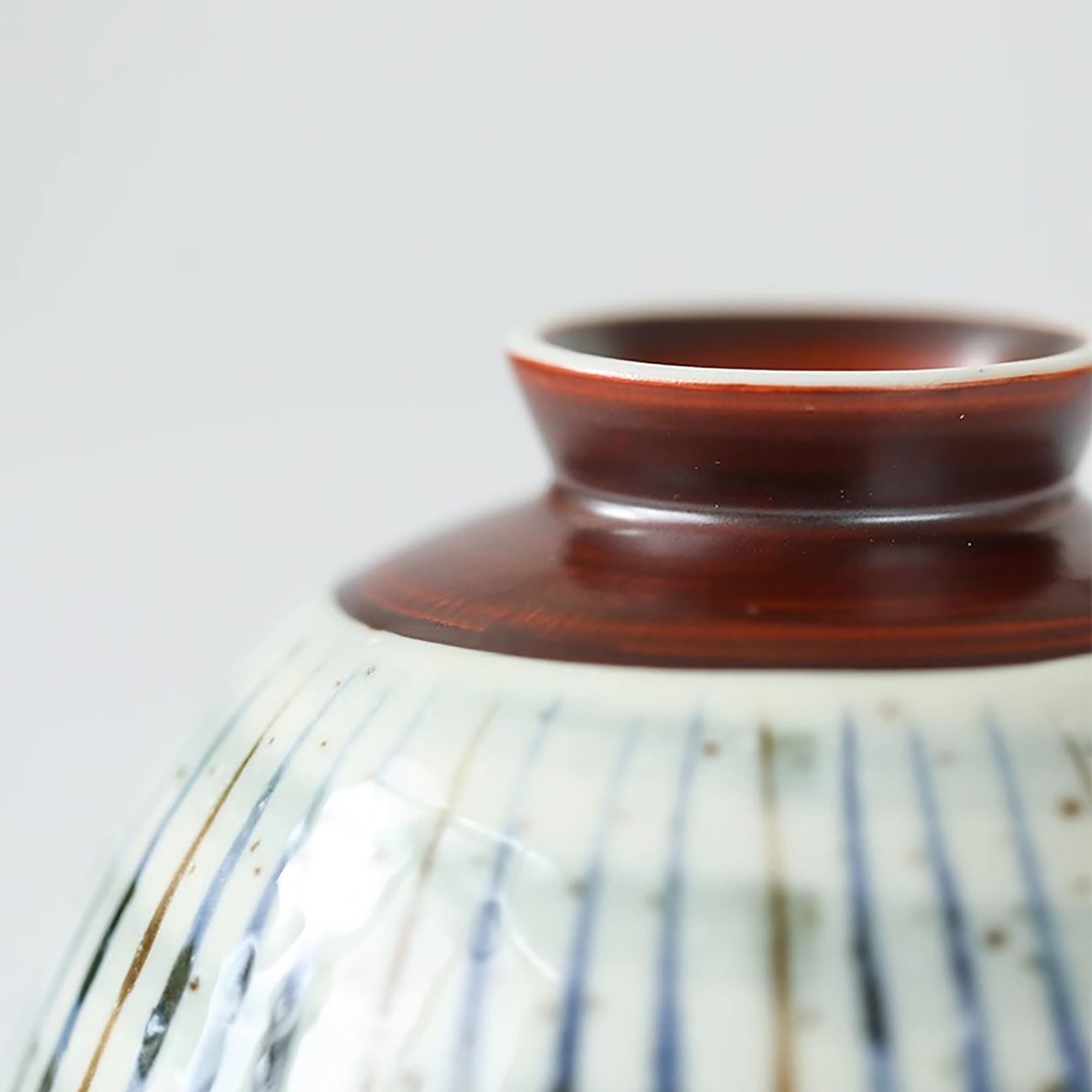 Bol en céramique Minoyaki avec Motif Suji-Tokusa