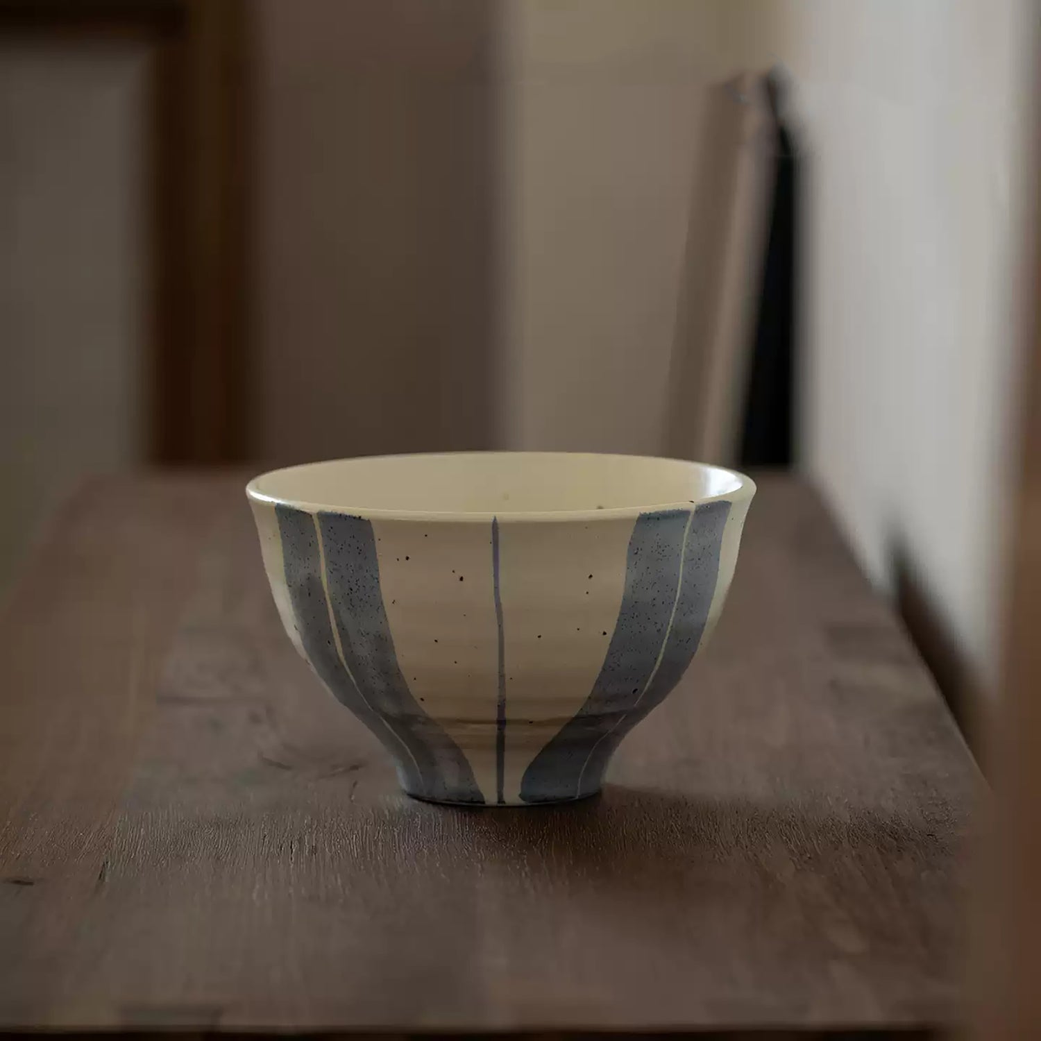 Bol japonais Hatsuichi décor soufflé sumi-e en porcelaine