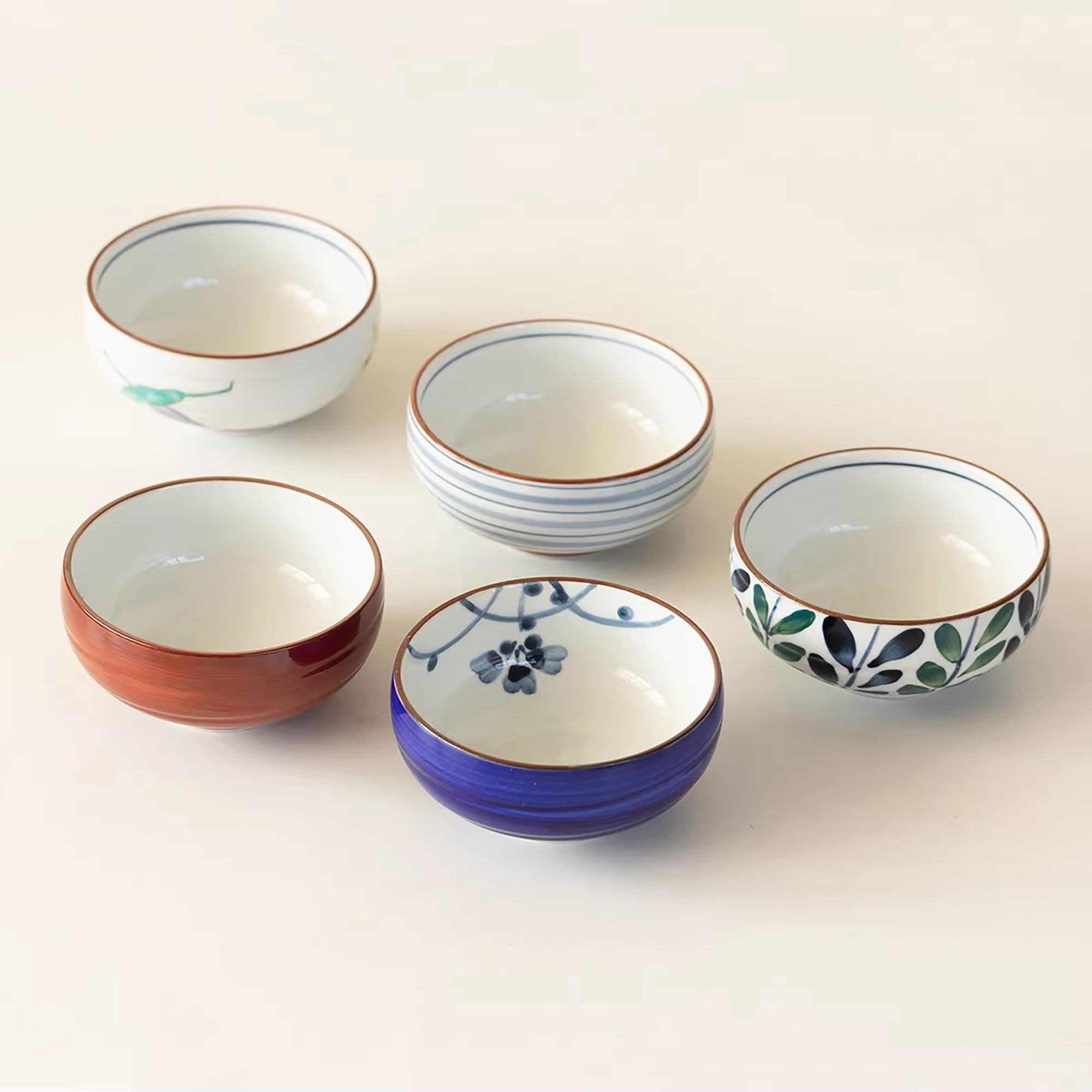 Set de bols ronds Aritayaki bleu et rouge