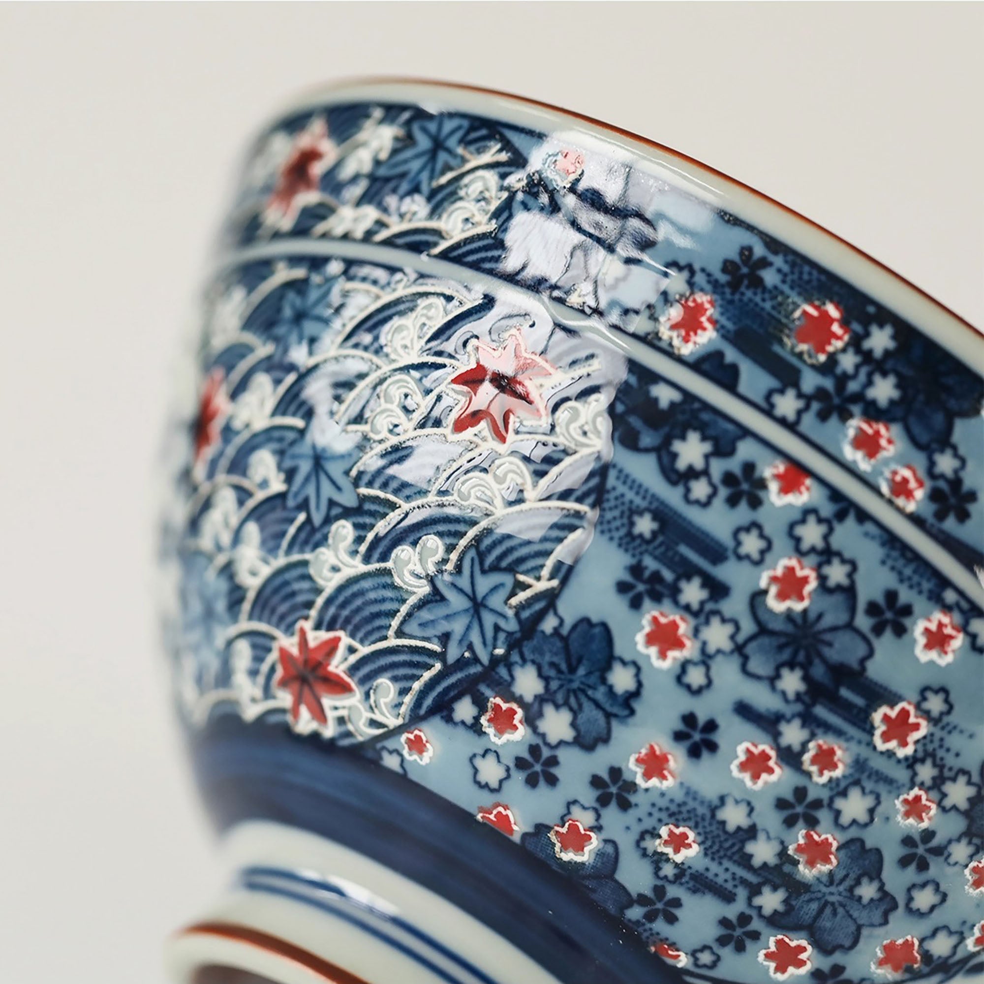 Bol en céramique japonaise Mino-yaki avec motifs sakura &amp; vague