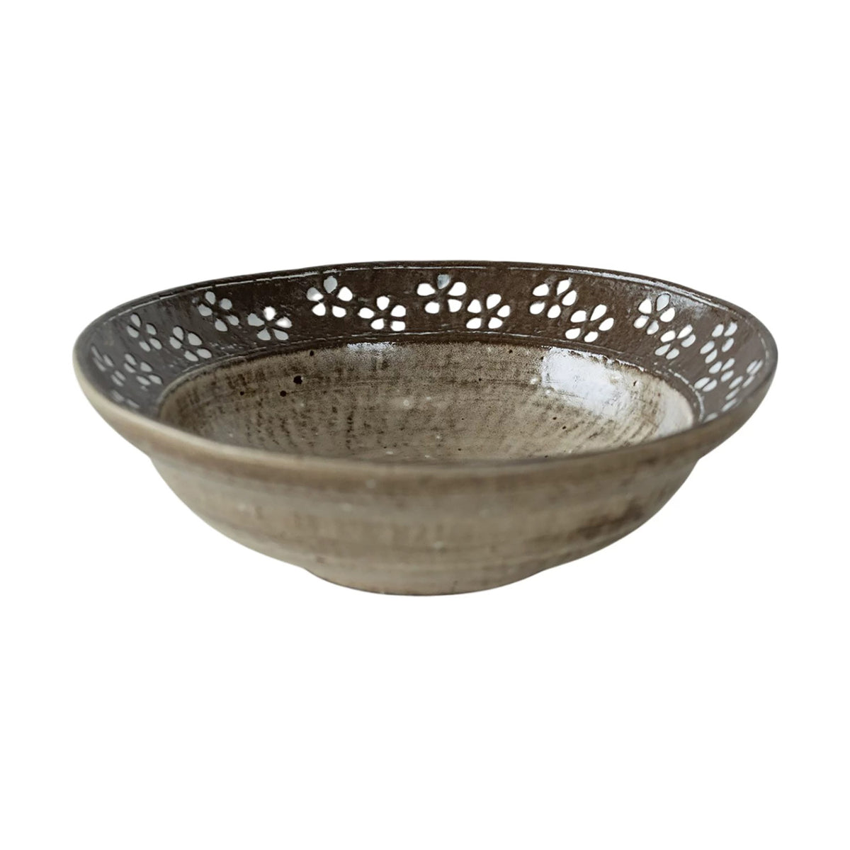 Bol artisanal en céramique style Wabi-Sabi avec Petites fleurs blanches