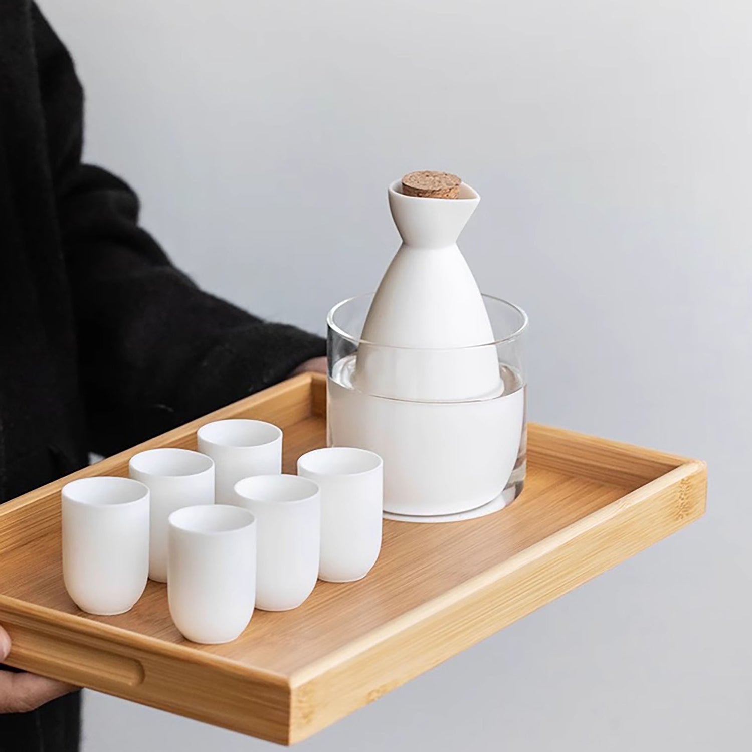 Carafe à saké de style minimaliste japonais en porcelaine blanche