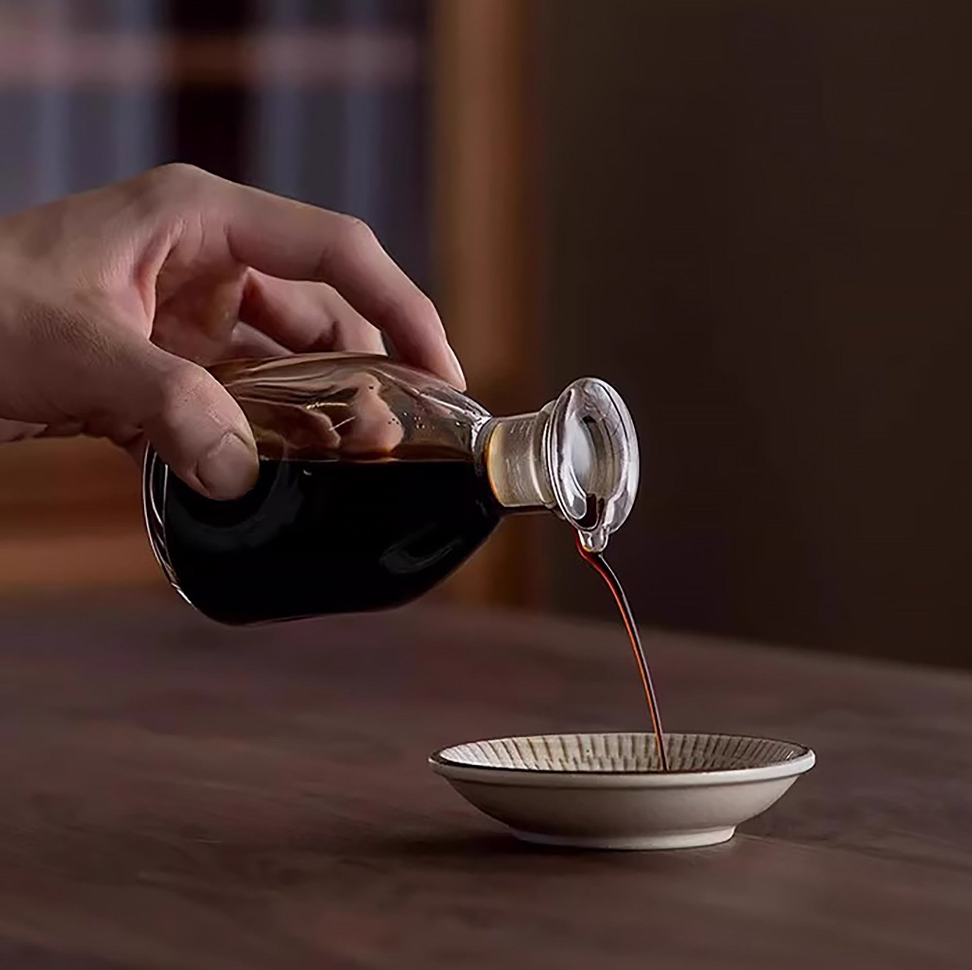 Bouteille à sauce en verre Hirota