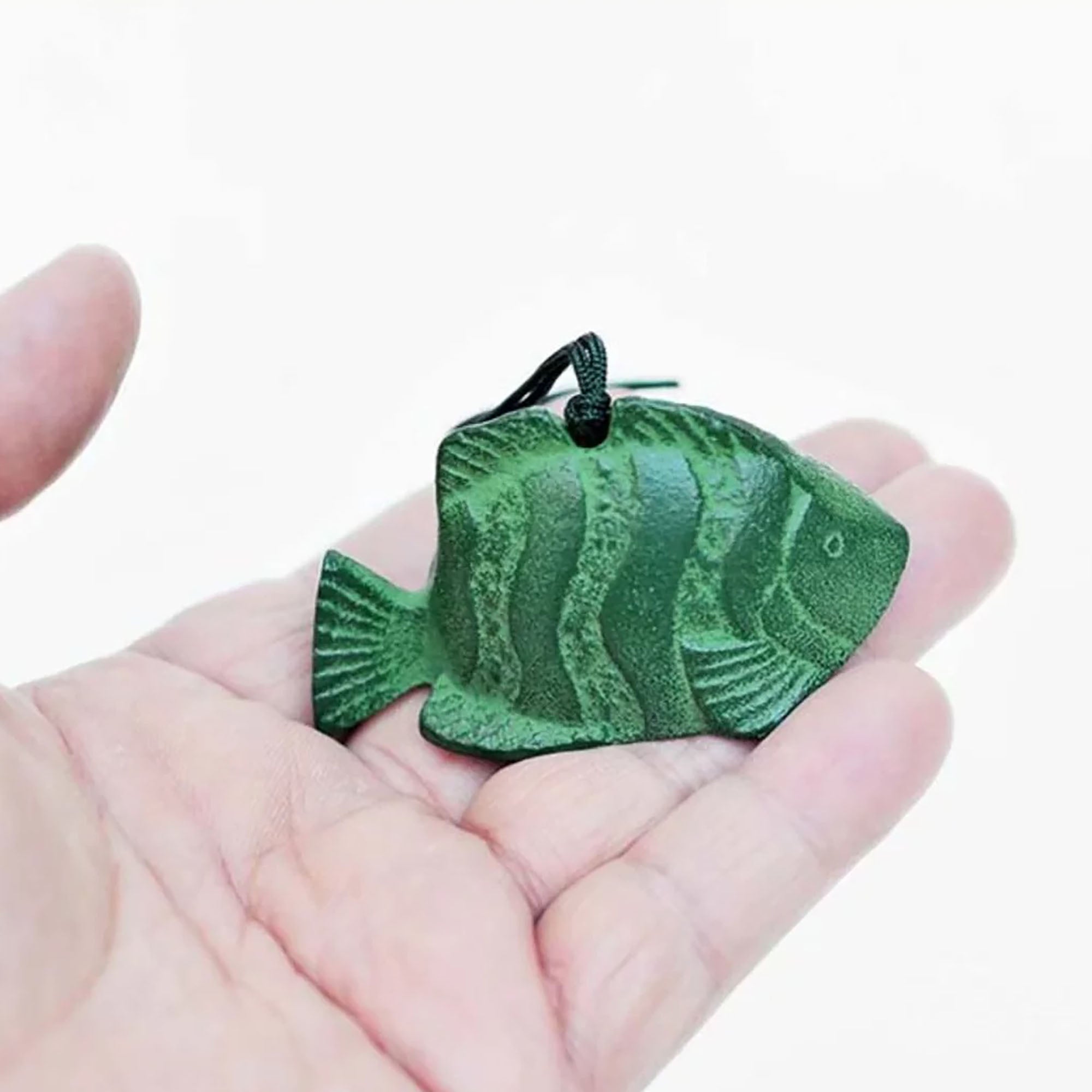 Carillon Poisson tropical en fonte Nambu