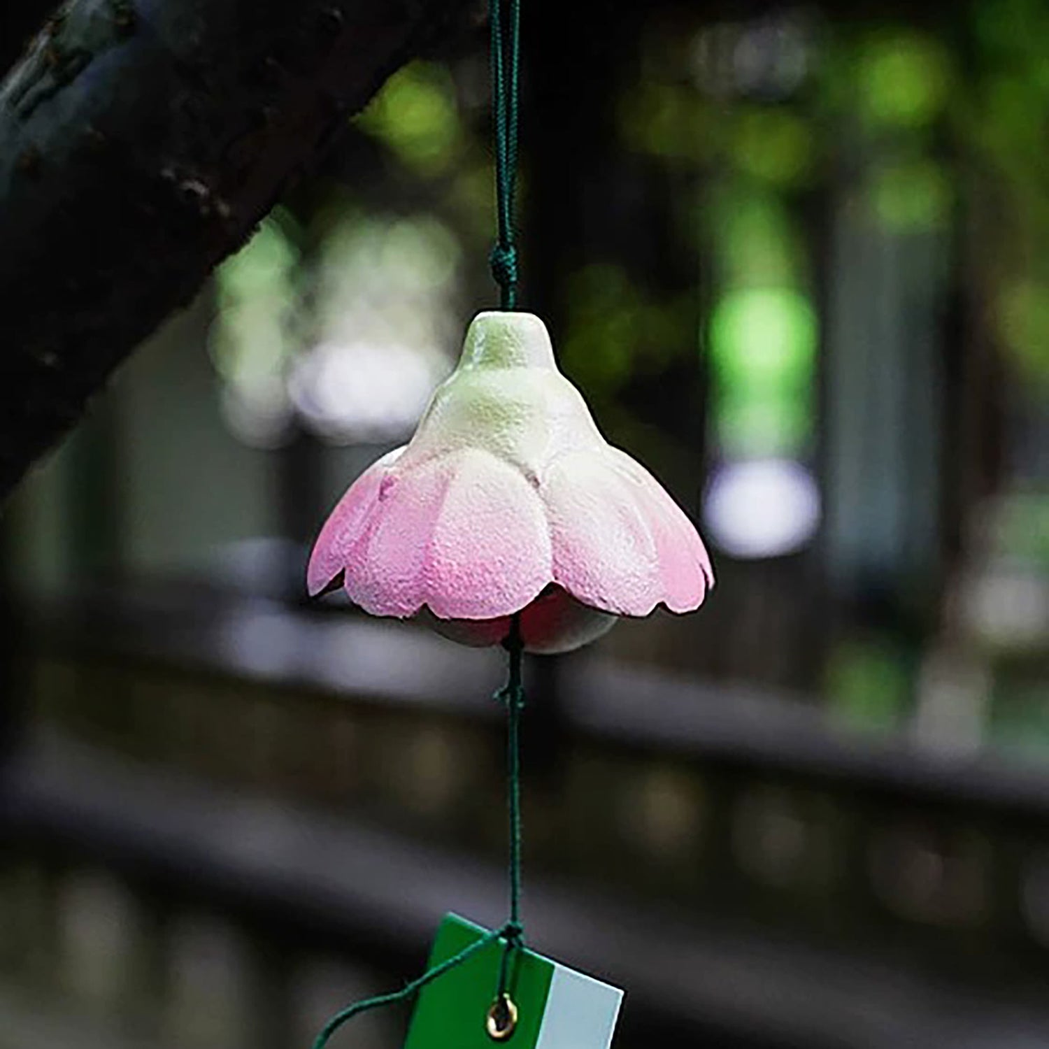Carillon artisanale Fleur de Sakura en fonte Nambu