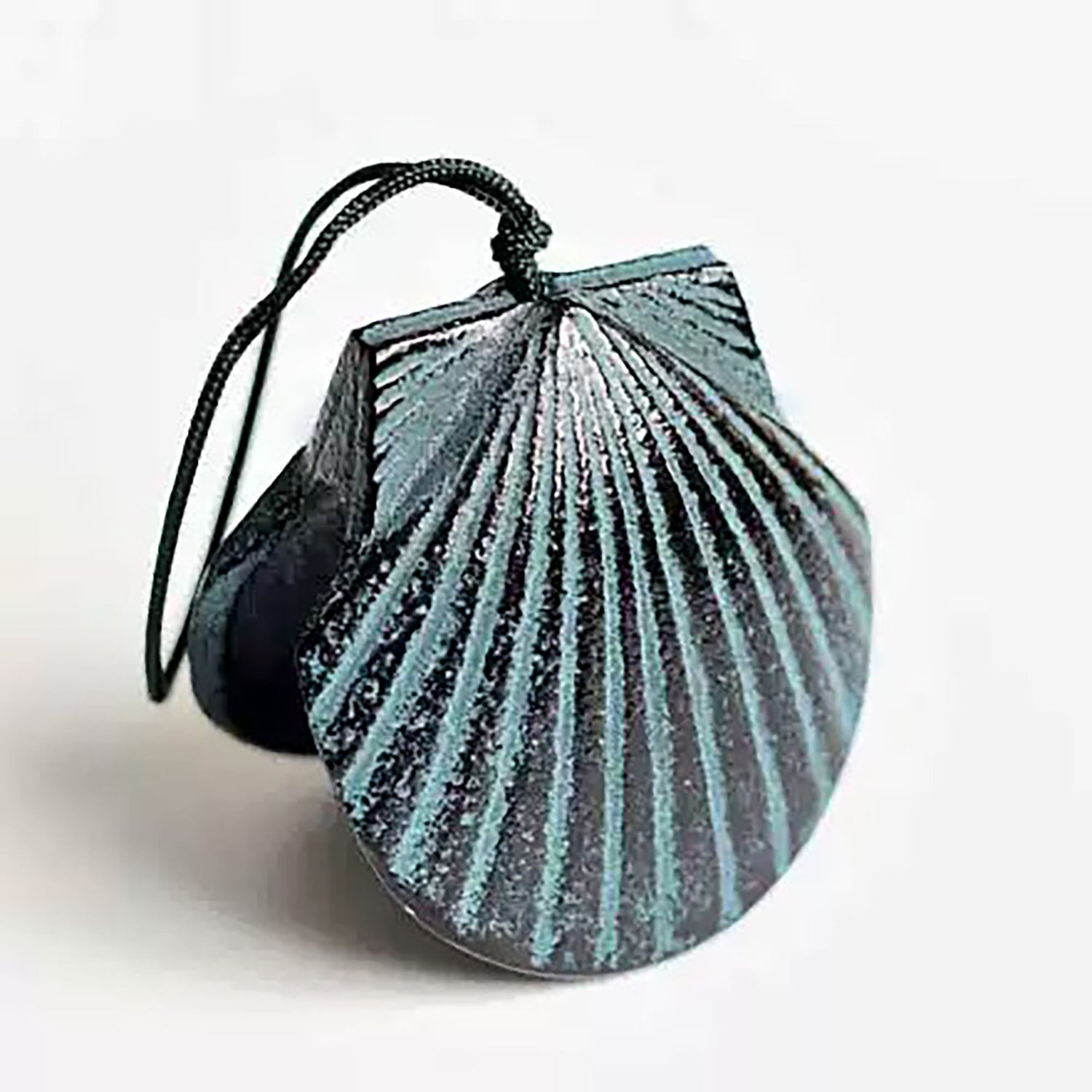 Carillon artisanal Coquillage Saint-Jacques en fonte Nambu