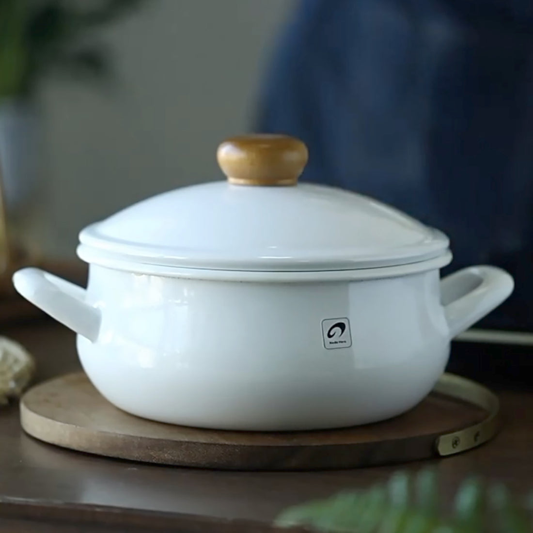 Cocotte japonaise en émail Noda Horo Pochka