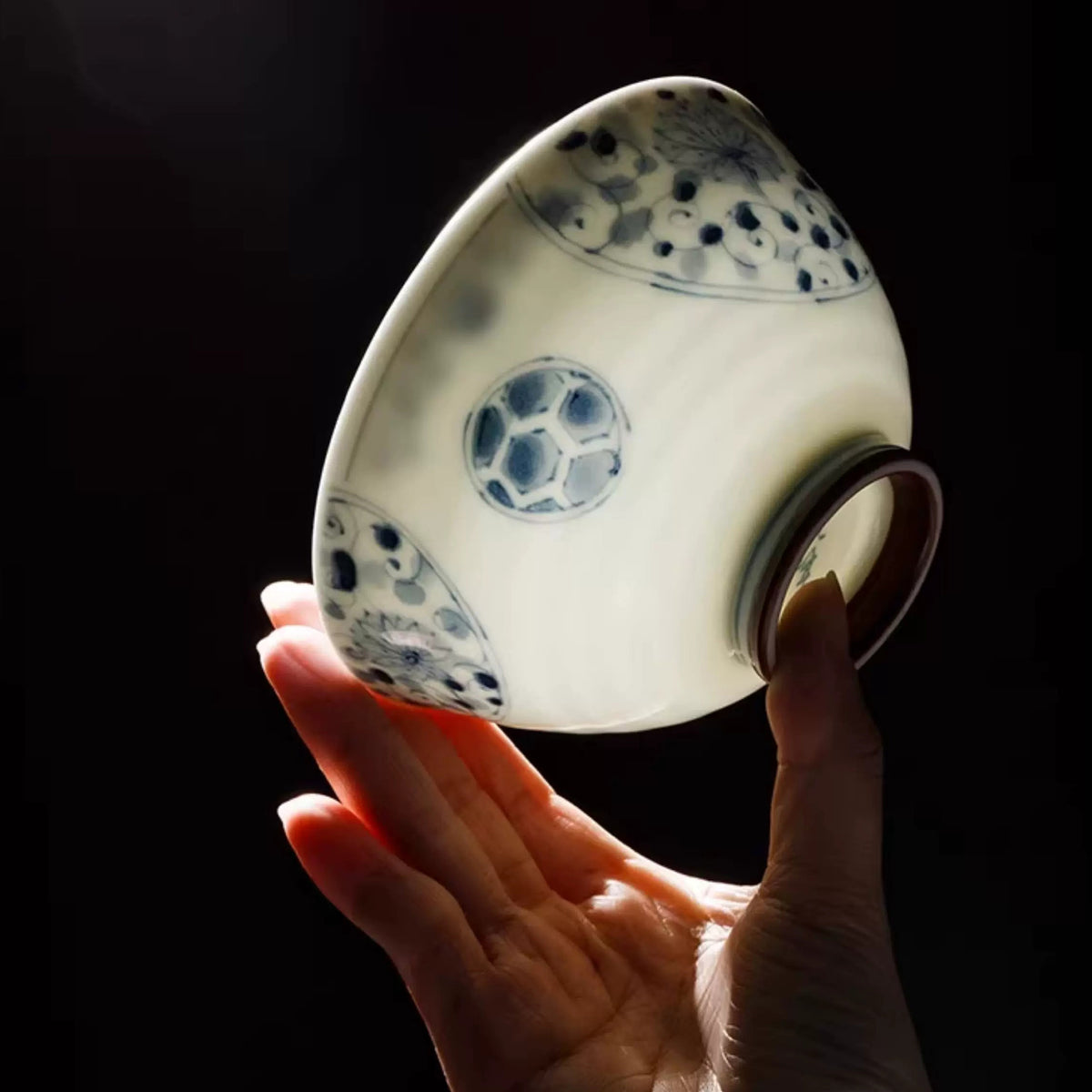 Vaisselle japonaise Rintrindo Hana Imari en porcelaine bleue et blanche