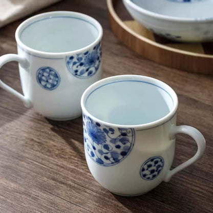 Vaisselle japonaise Rintrindo Hana Imari en porcelaine bleue et blanche
