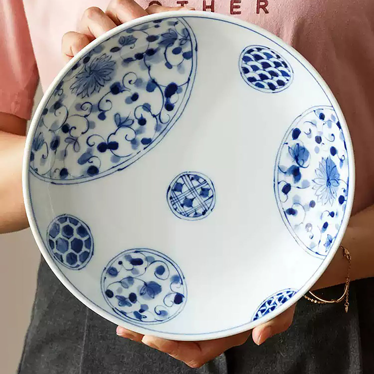 Vaisselle japonaise Rintrindo Hana Imari en porcelaine bleue et blanche