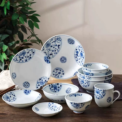 Vaisselle japonaise Rintrindo Hana Imari en porcelaine bleue et blanche