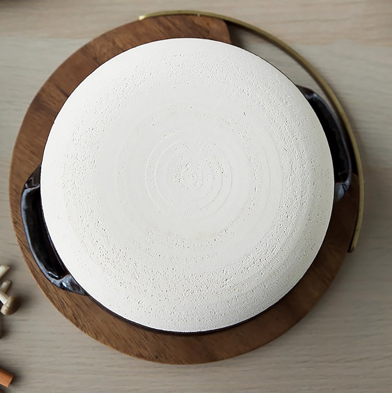 Donabe Banko-yaki peint à la main avec motif fraise