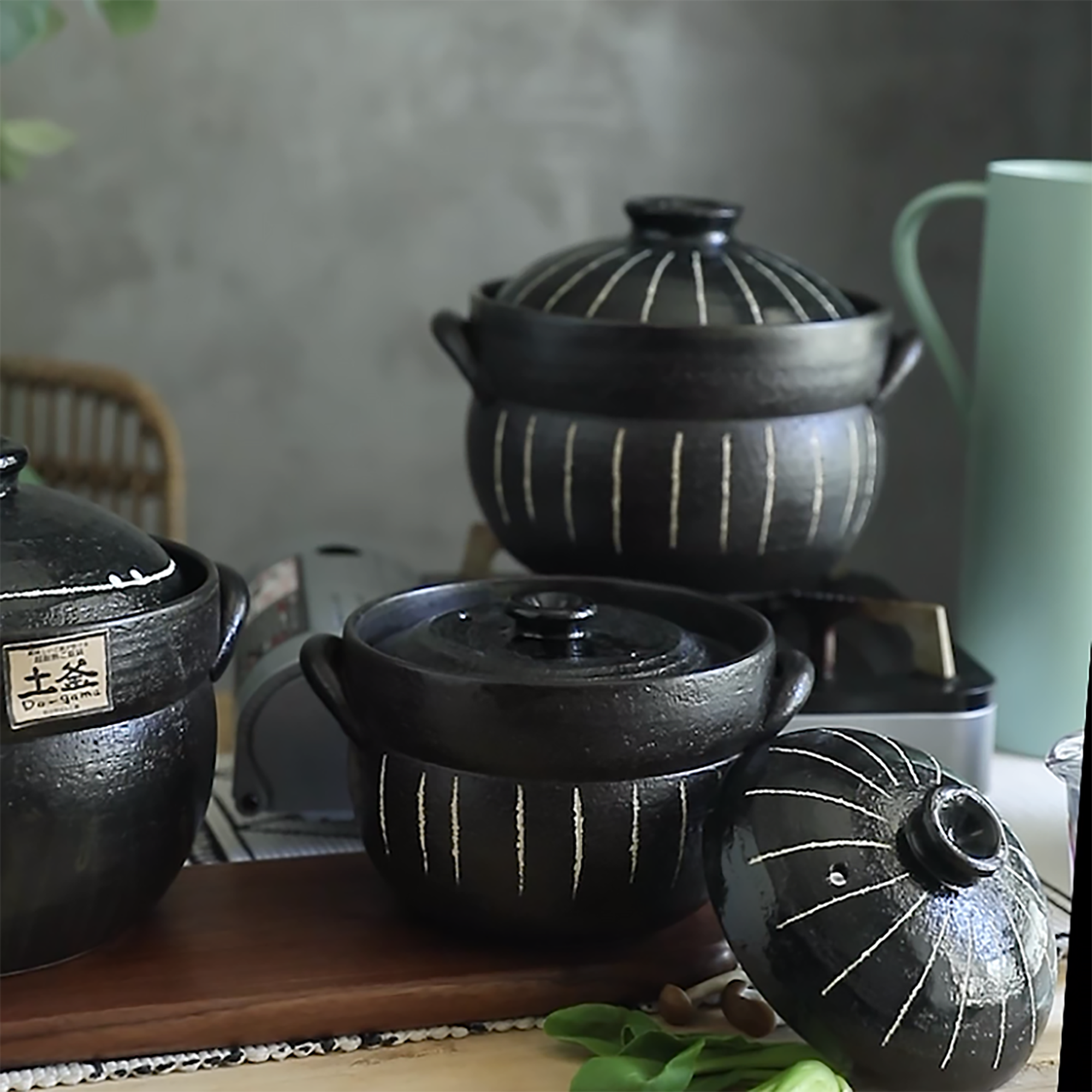 Donabe à double couvercle noir Tokusa