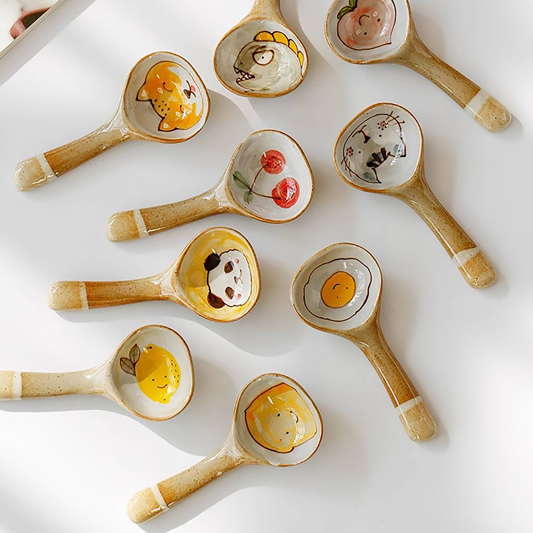 Cuillère en céramique artisanale