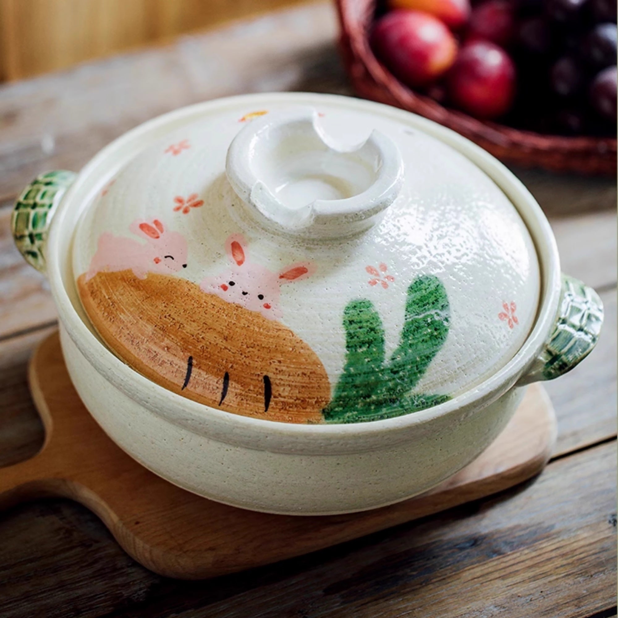 Donabe Banko-yaki fait main avec motif lapin