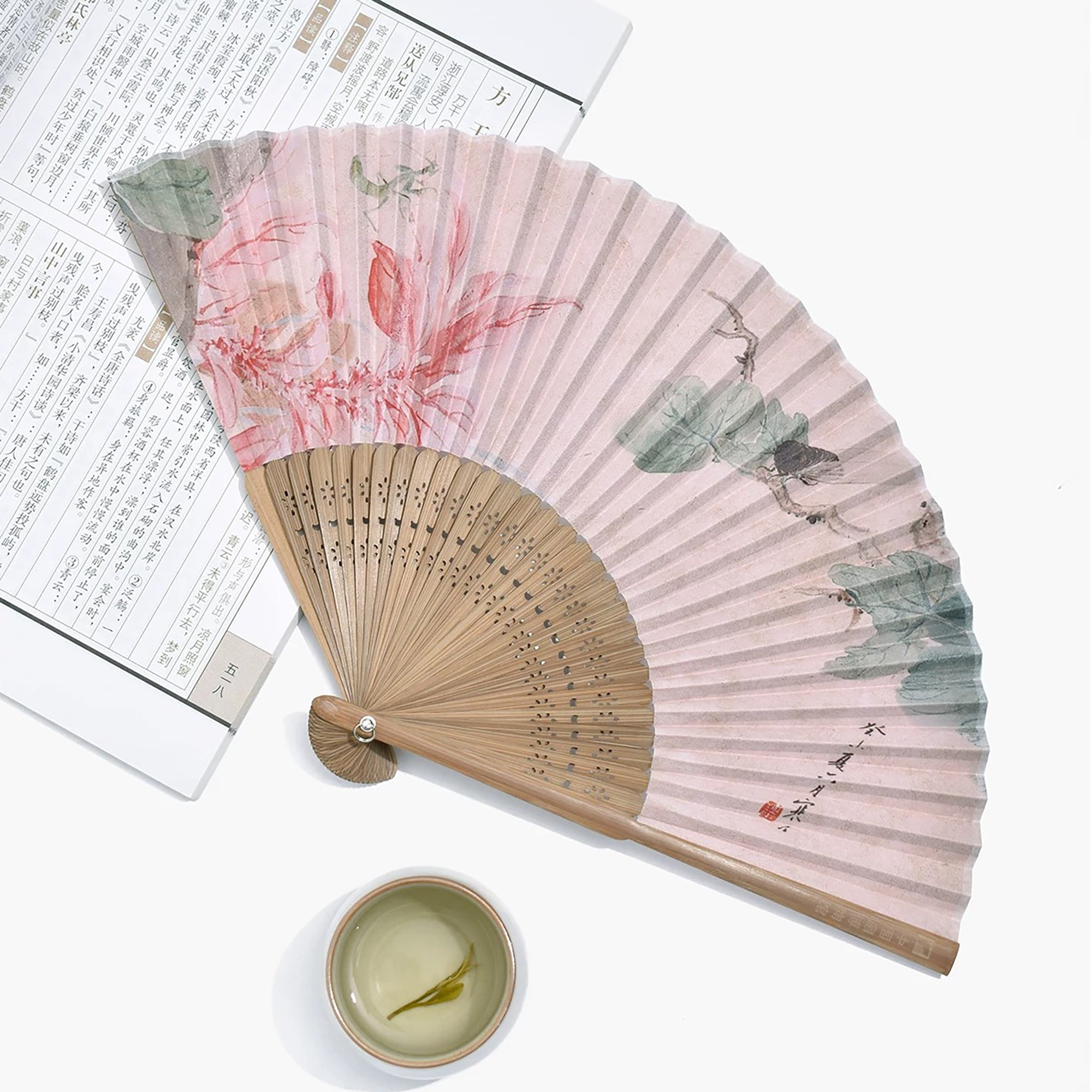 Éventail pliant chinois « Wutong et Cigales » 
