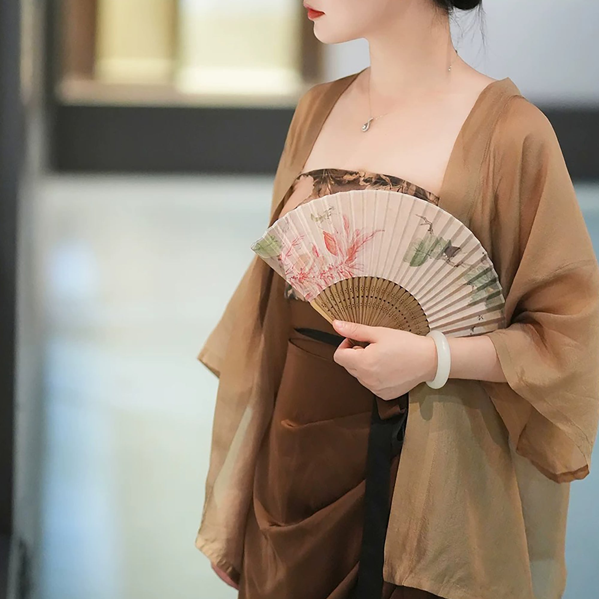 Éventail pliant chinois « Wutong et Cigales » 