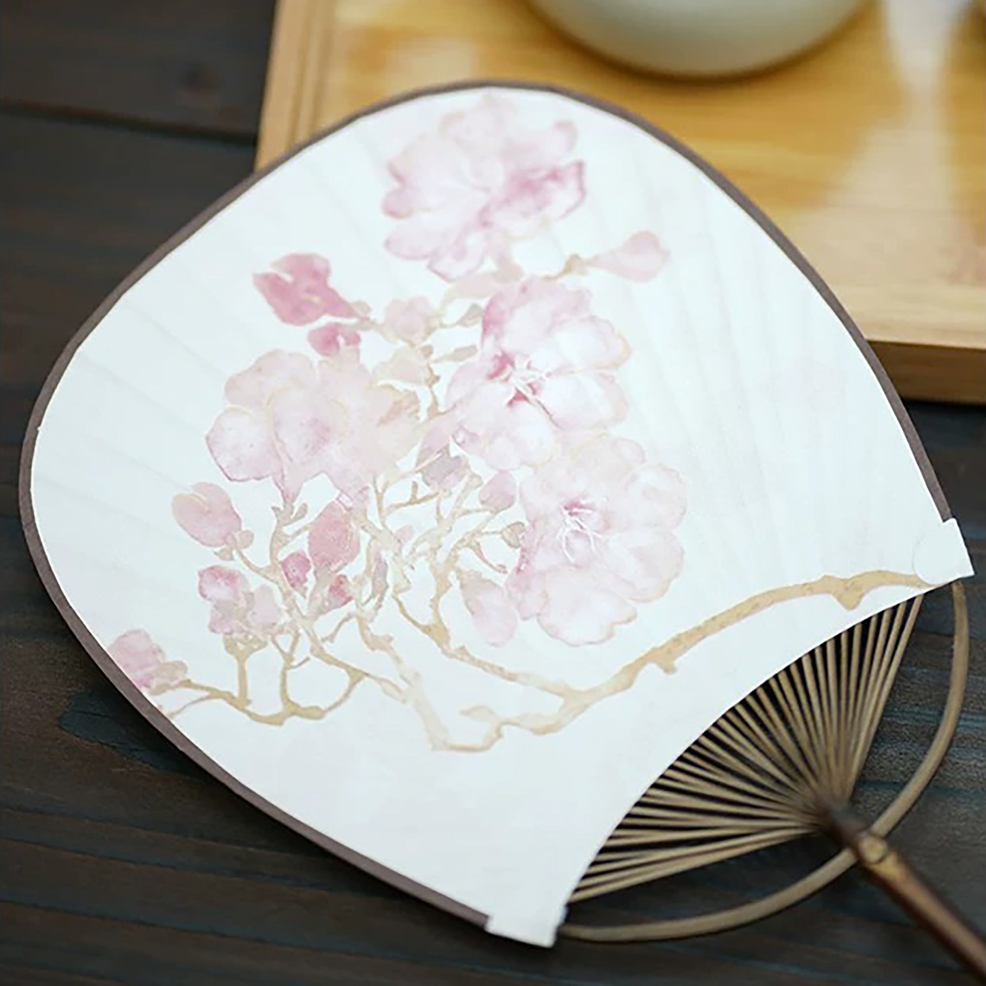 Éventail chinois en papier Xuan motif floral