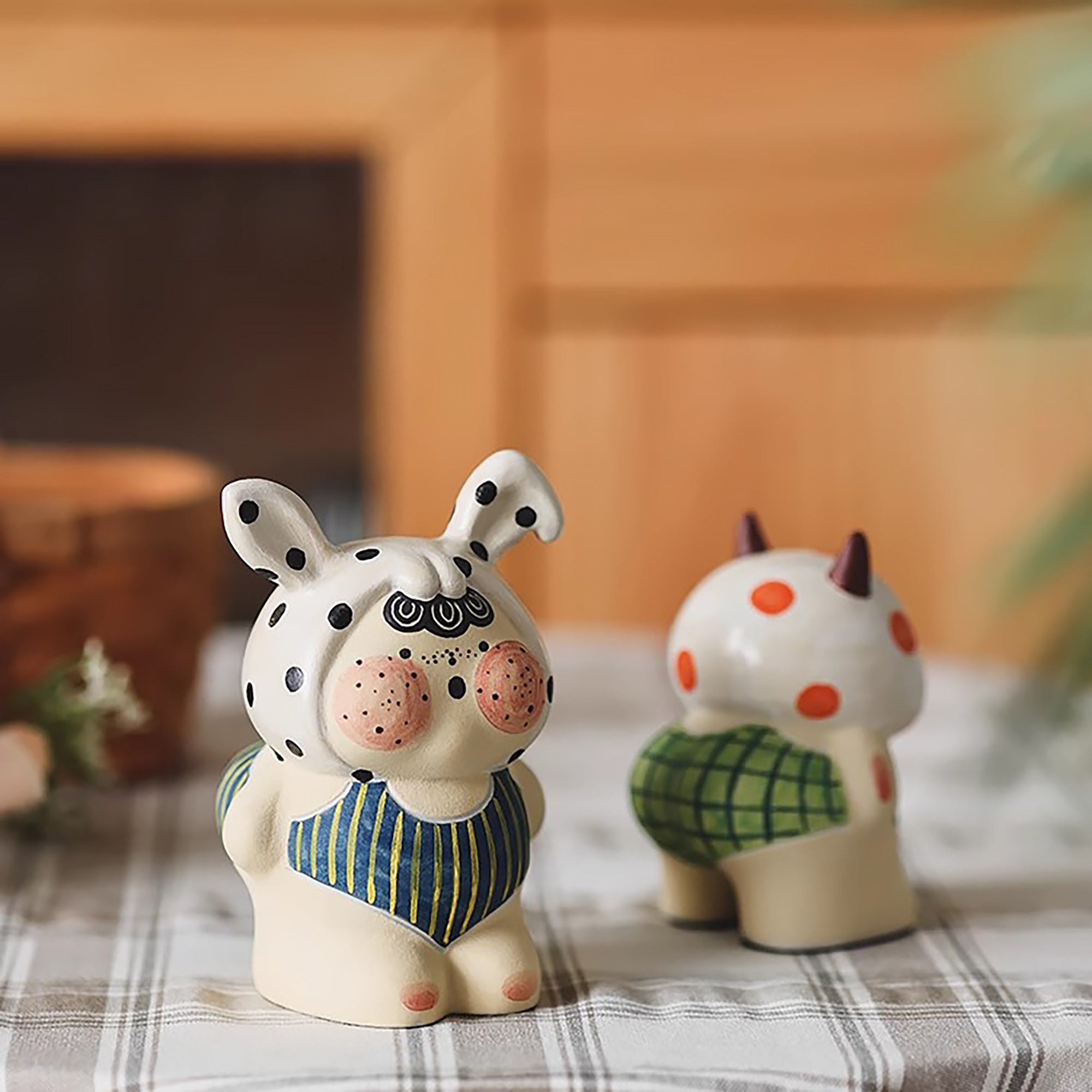 Handgefertigte Keramikpuppenfigur