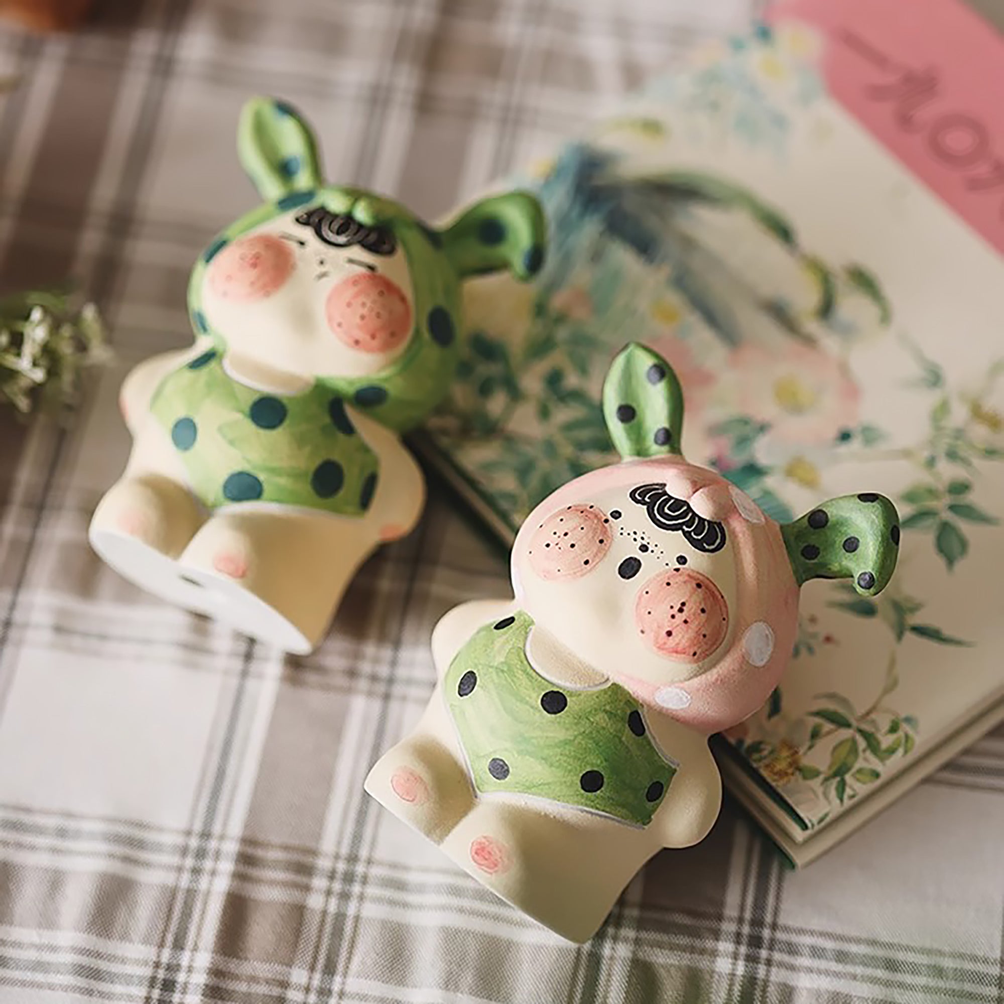 Handgefertigte Keramikpuppenfigur