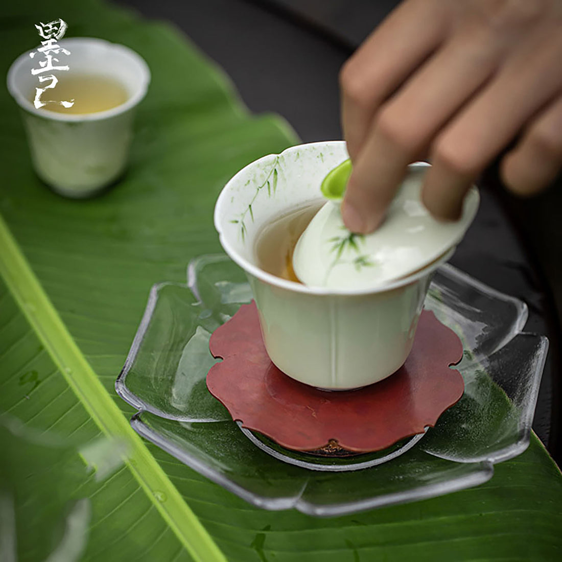 Gai Wan en porcelaine avec motif de bambou peint à la main