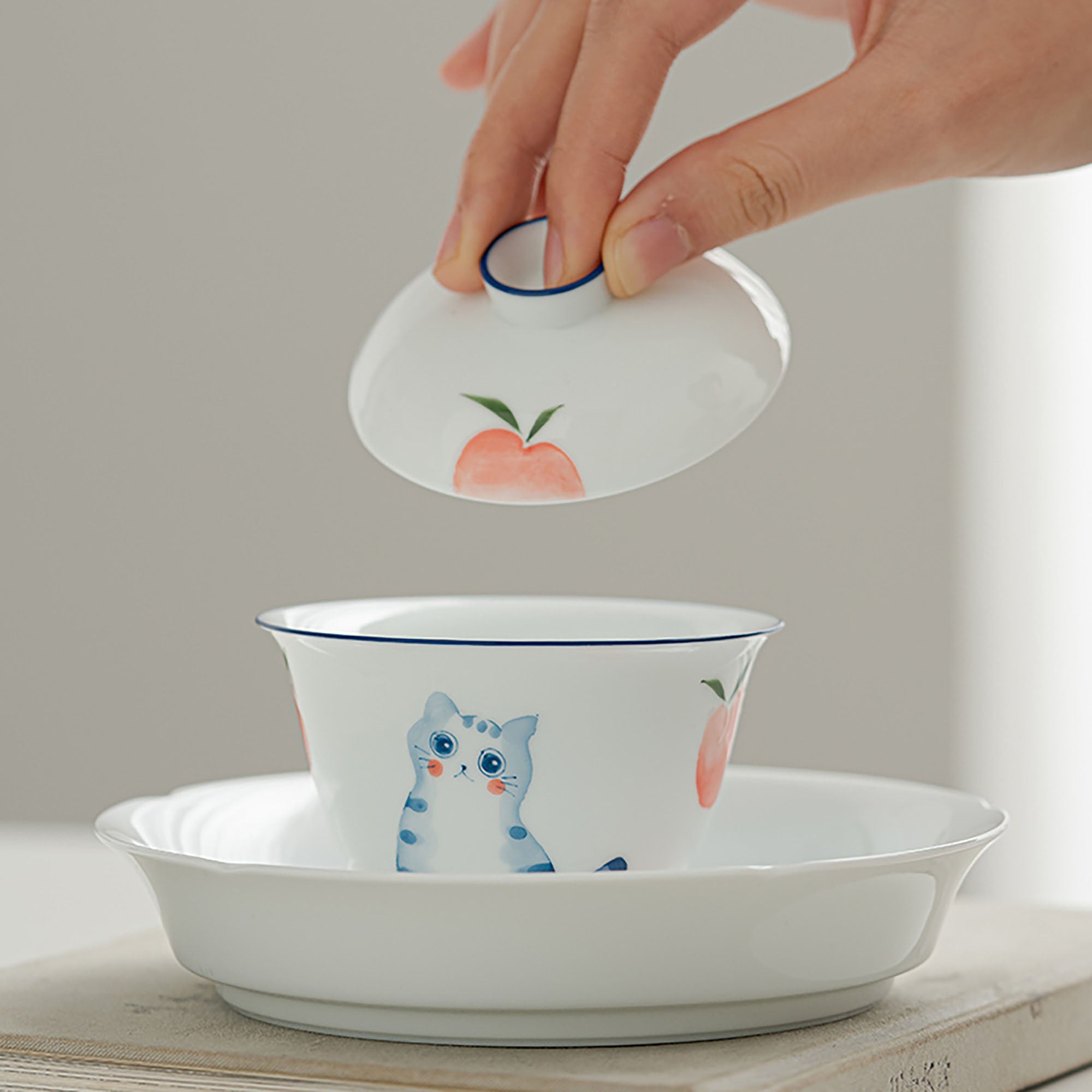 Gaiwan en porcelaine blanche avec motif chat mignon