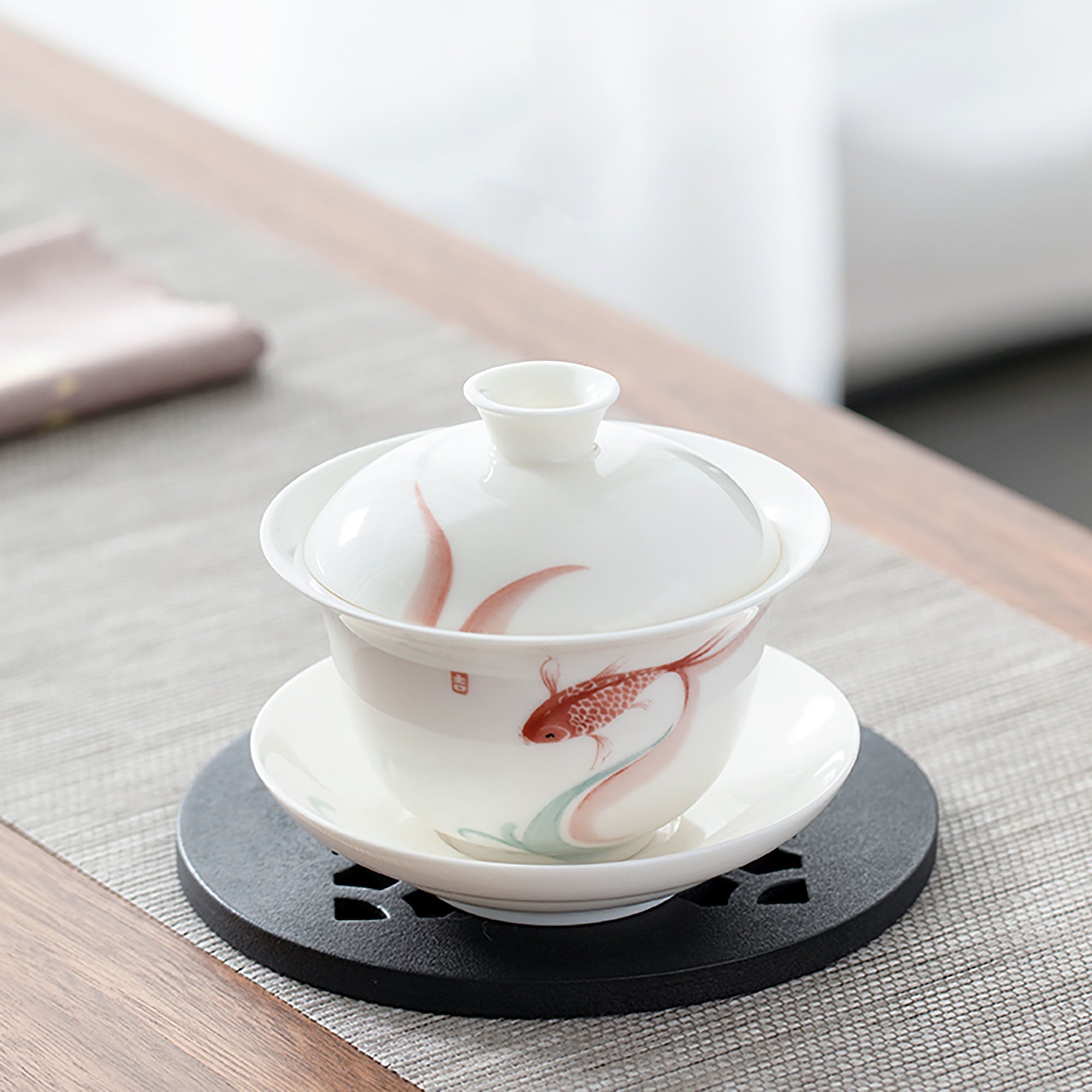 Gai wan en porcelaine blanche avec design bonheur de poisson