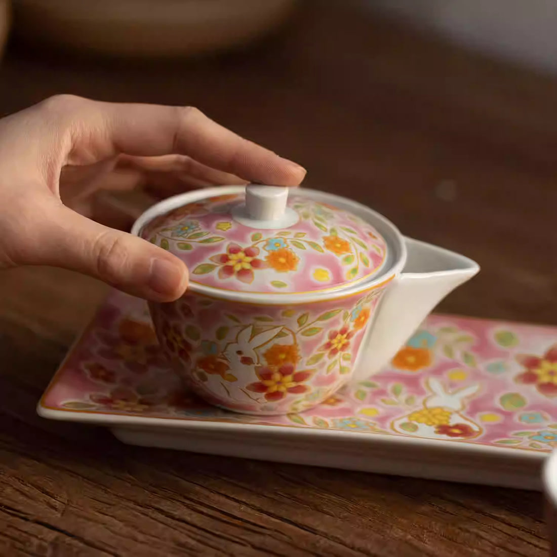 Service à thé Kutani-yaki  motif lapin