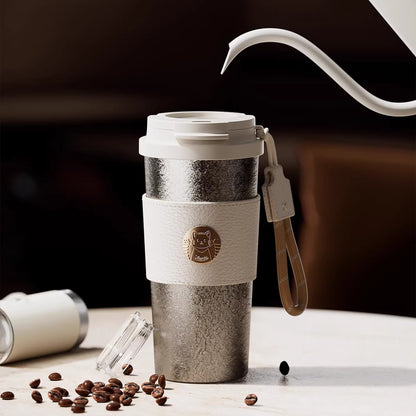Gobelet isotherme en titane pur avec infuseur à thé